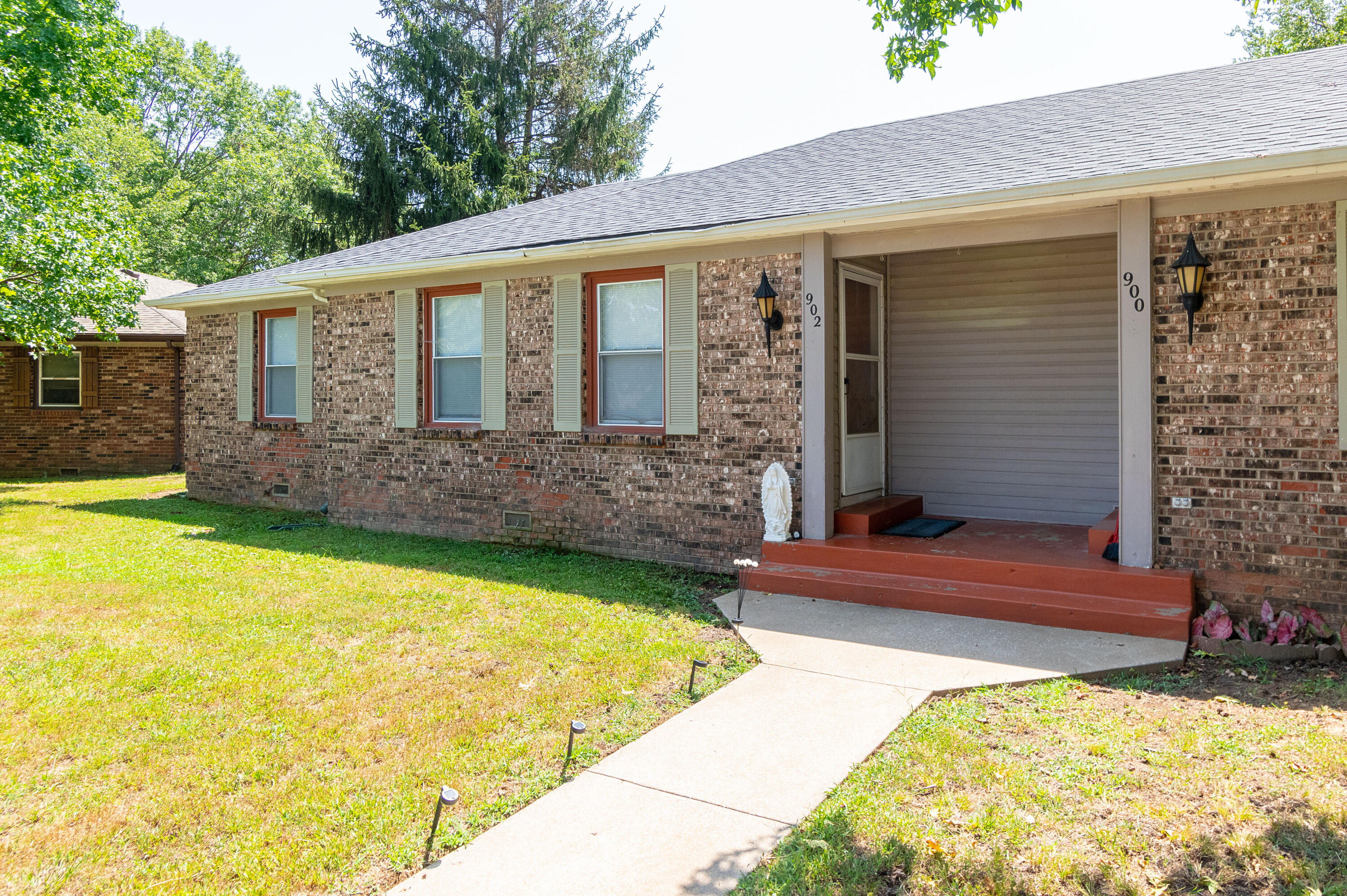 Photo 12 - Residential Income for sale – 900 E Kirkwood Drive  Aurora, MO