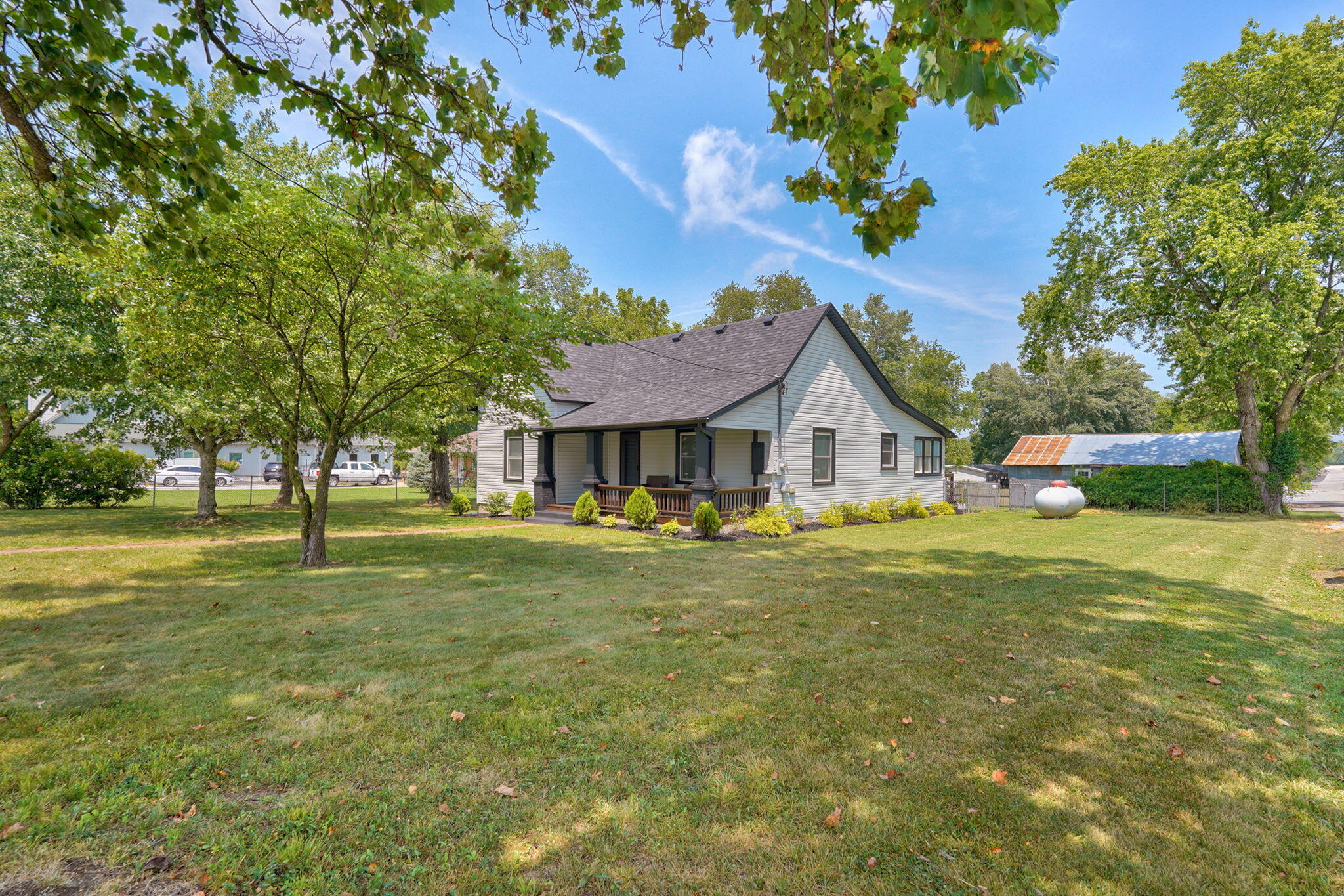 Photo 3 - Residential for sale – 201 N Oak Avenue  Sparta, MO