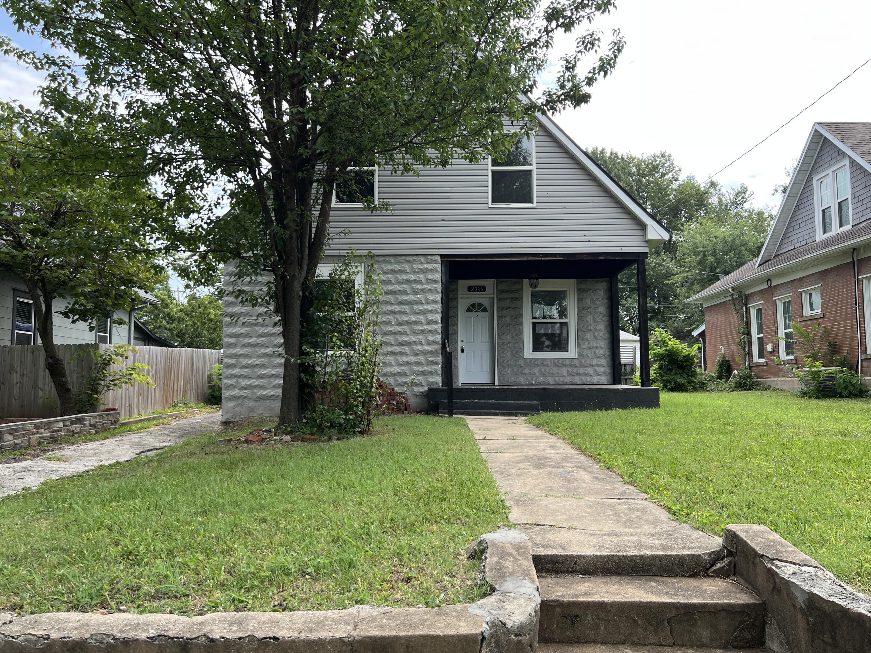Residential for sale – 2026 N Franklin Avenue  Springfield, MO