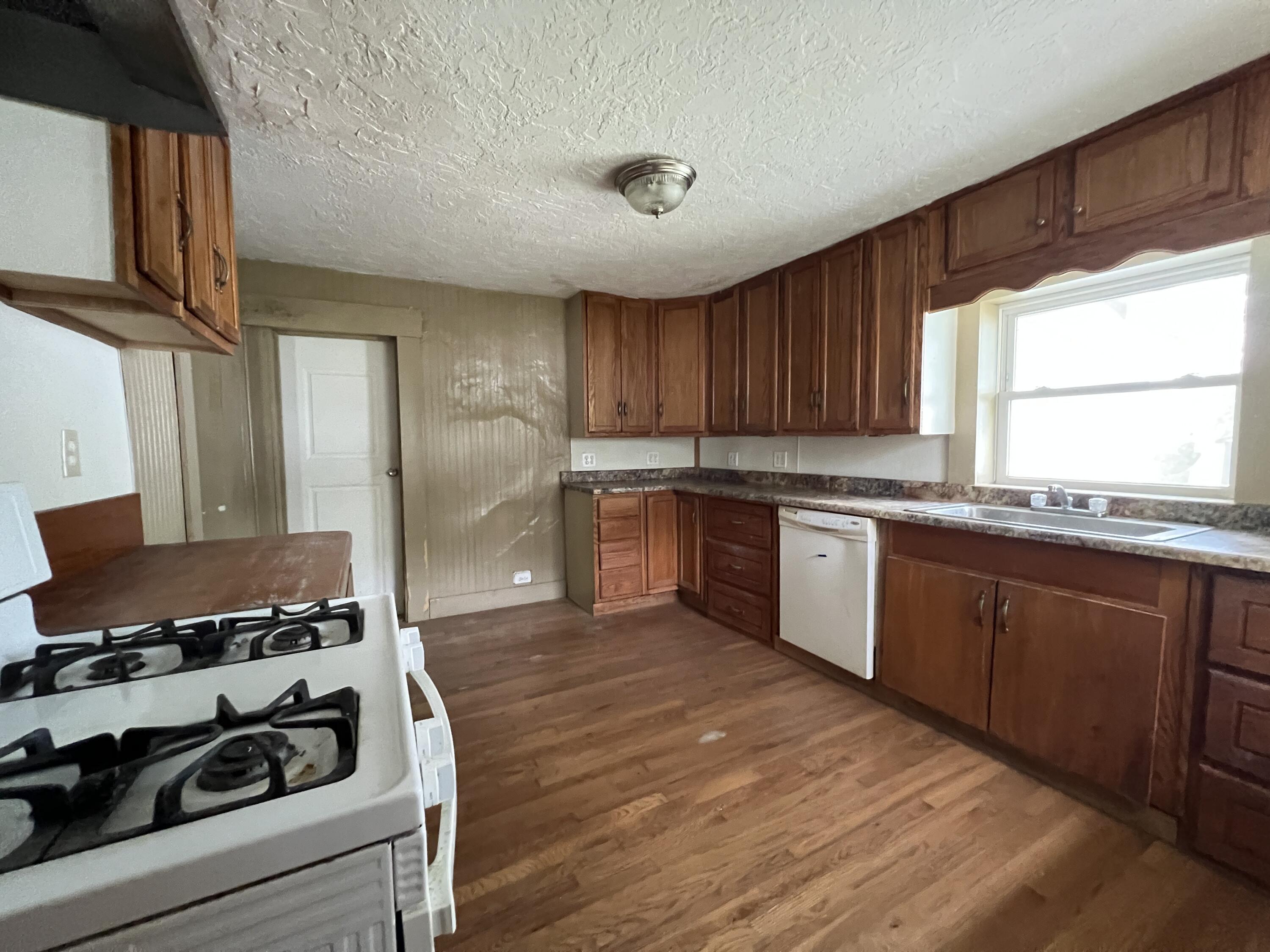 Photo 8 - Residential for sale – 1429 N Marion Avenue  Springfield, MO