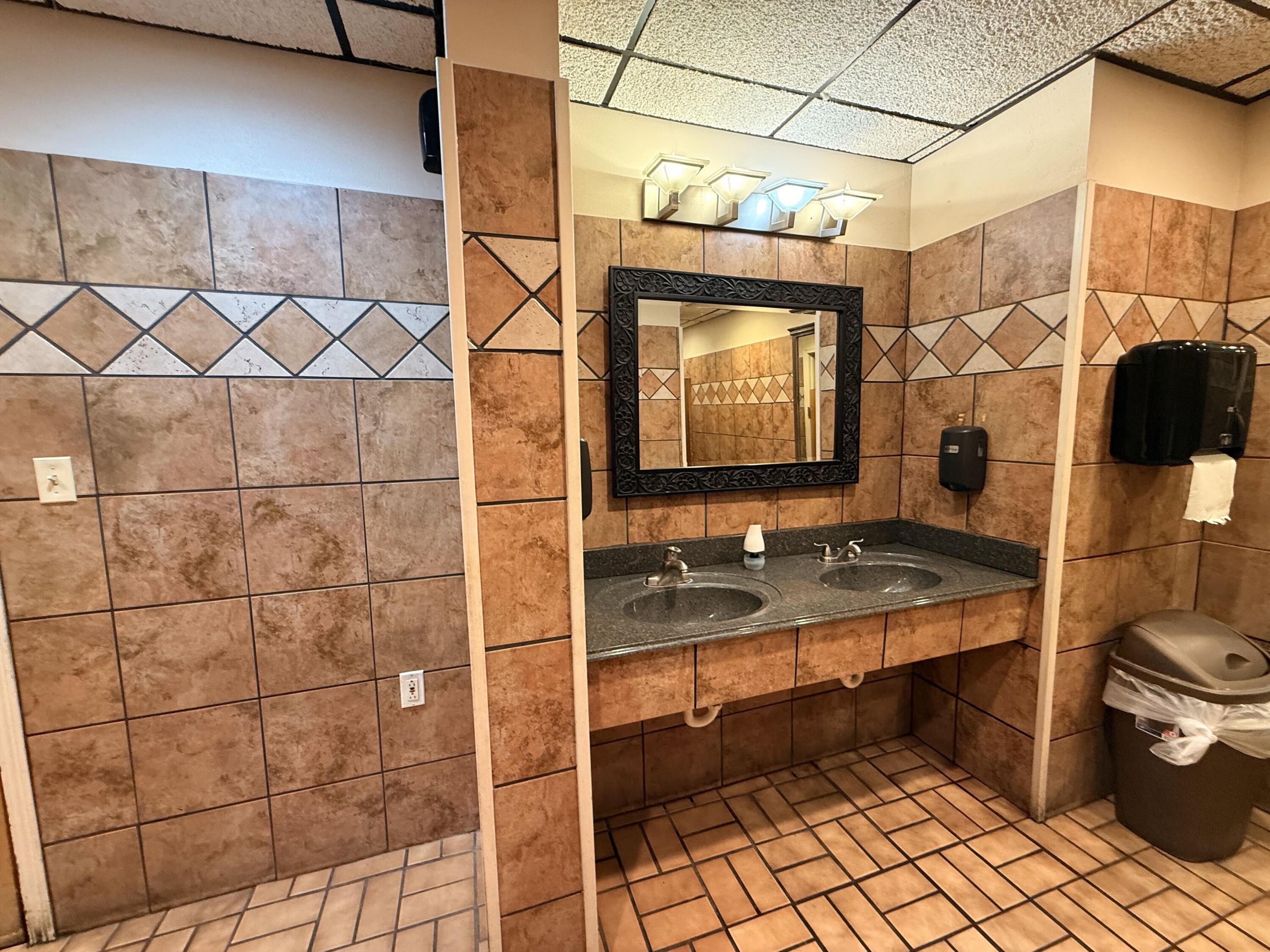 Photo 14 - Commercial Sale for sale – 2728 &2802 N Rangeline Road  Joplin, MO