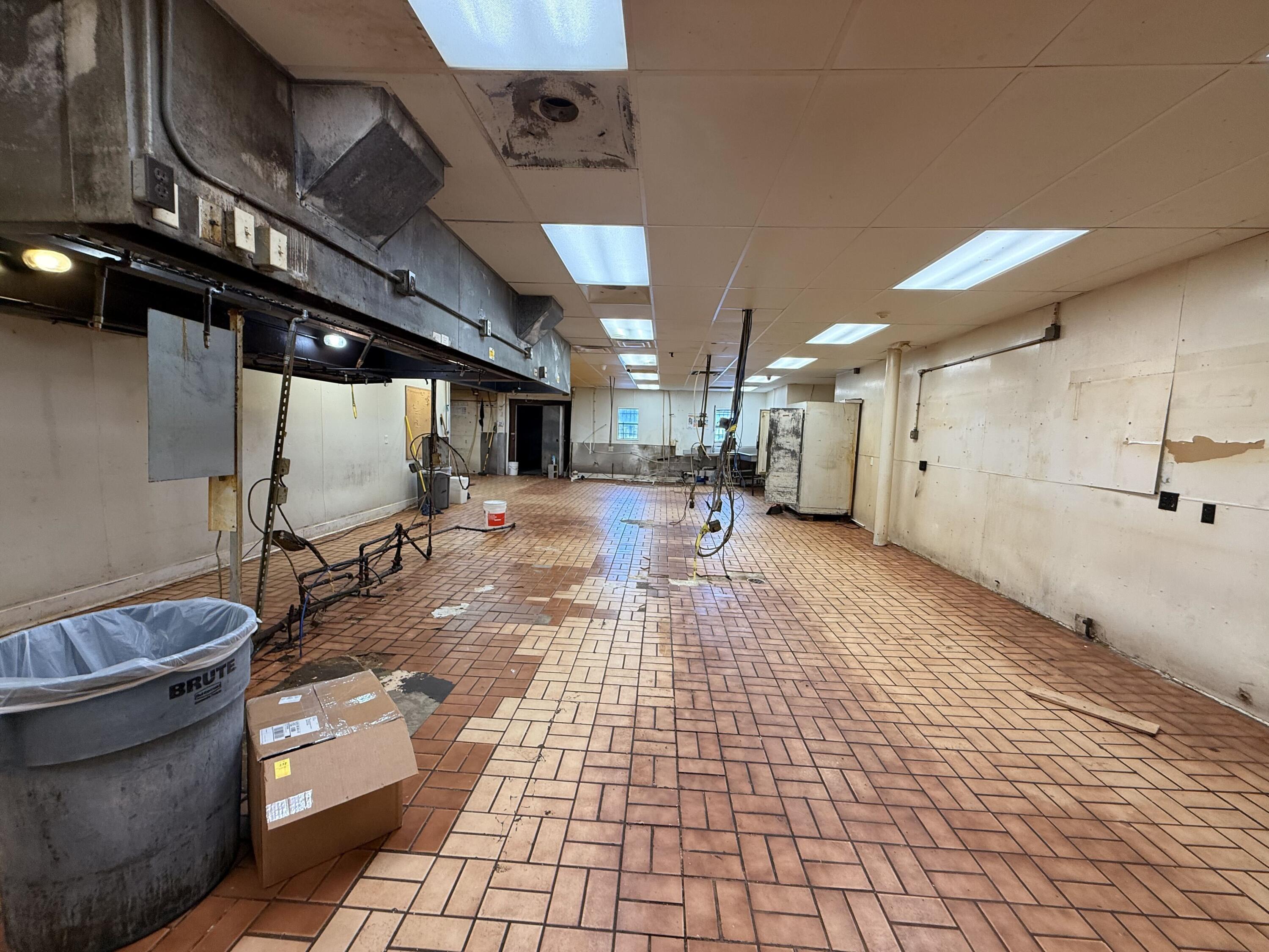 Photo 9 - Commercial Sale for sale – 2728 &2802 N Rangeline Road  Joplin, MO