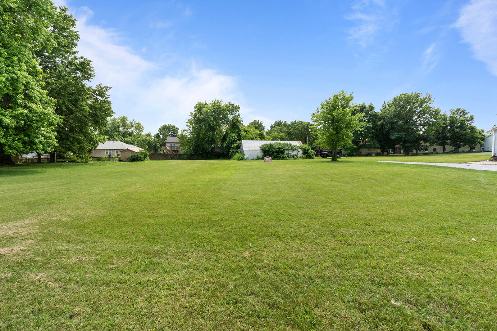 Photo 7 - Residential for sale – 322 E Drive Street  Clever, MO