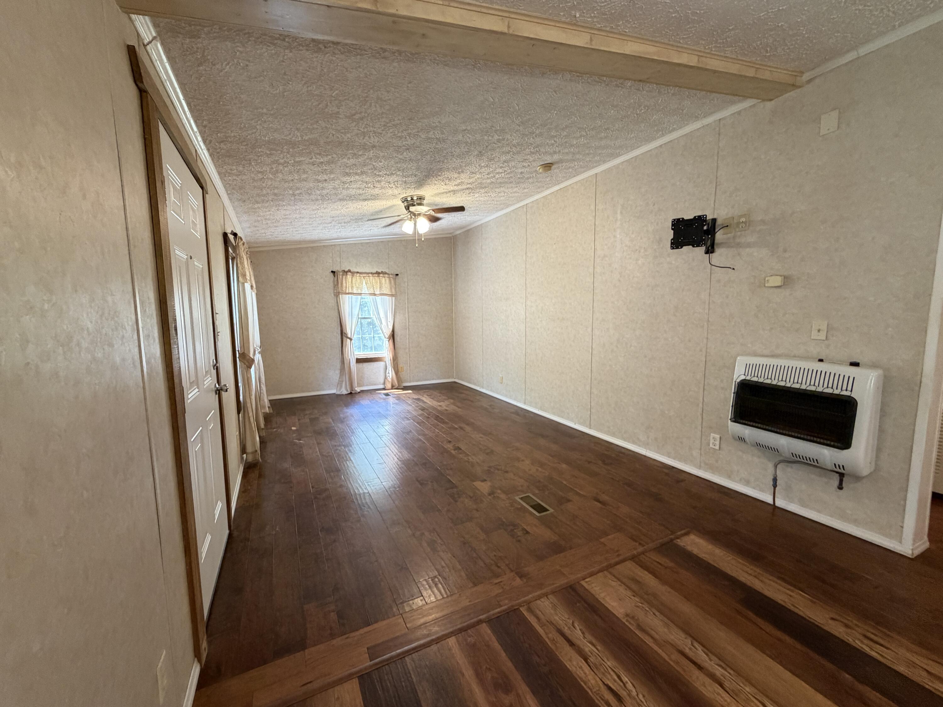 Photo 9 - Residential for sale – 1767  Ff Highway  Alton, MO