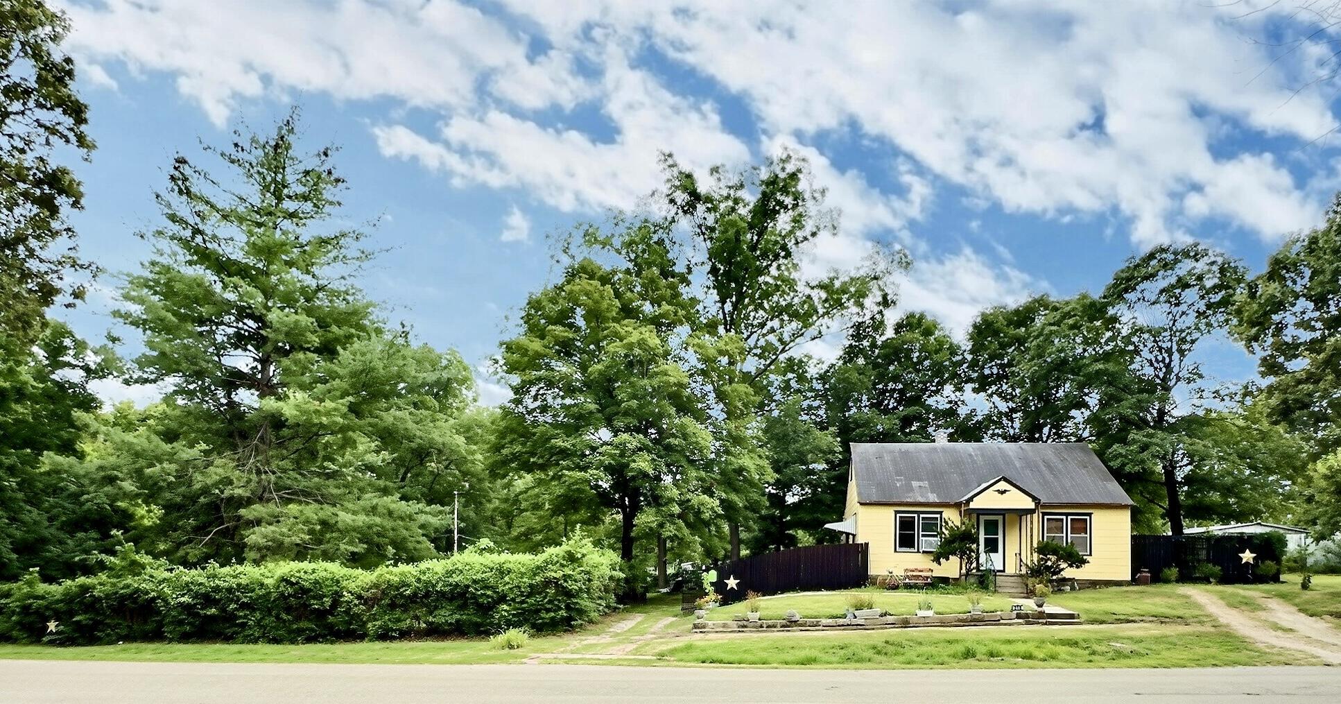 Photo 5 - Residential for sale – 218 W Joe Davis Street  El Dorado Springs, MO