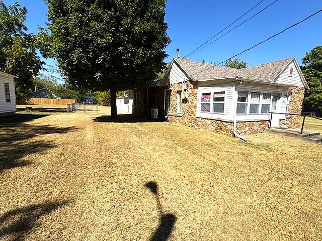 Photo 2 - Residential for sale – 109 S 11th Street  Sarcoxie, MO