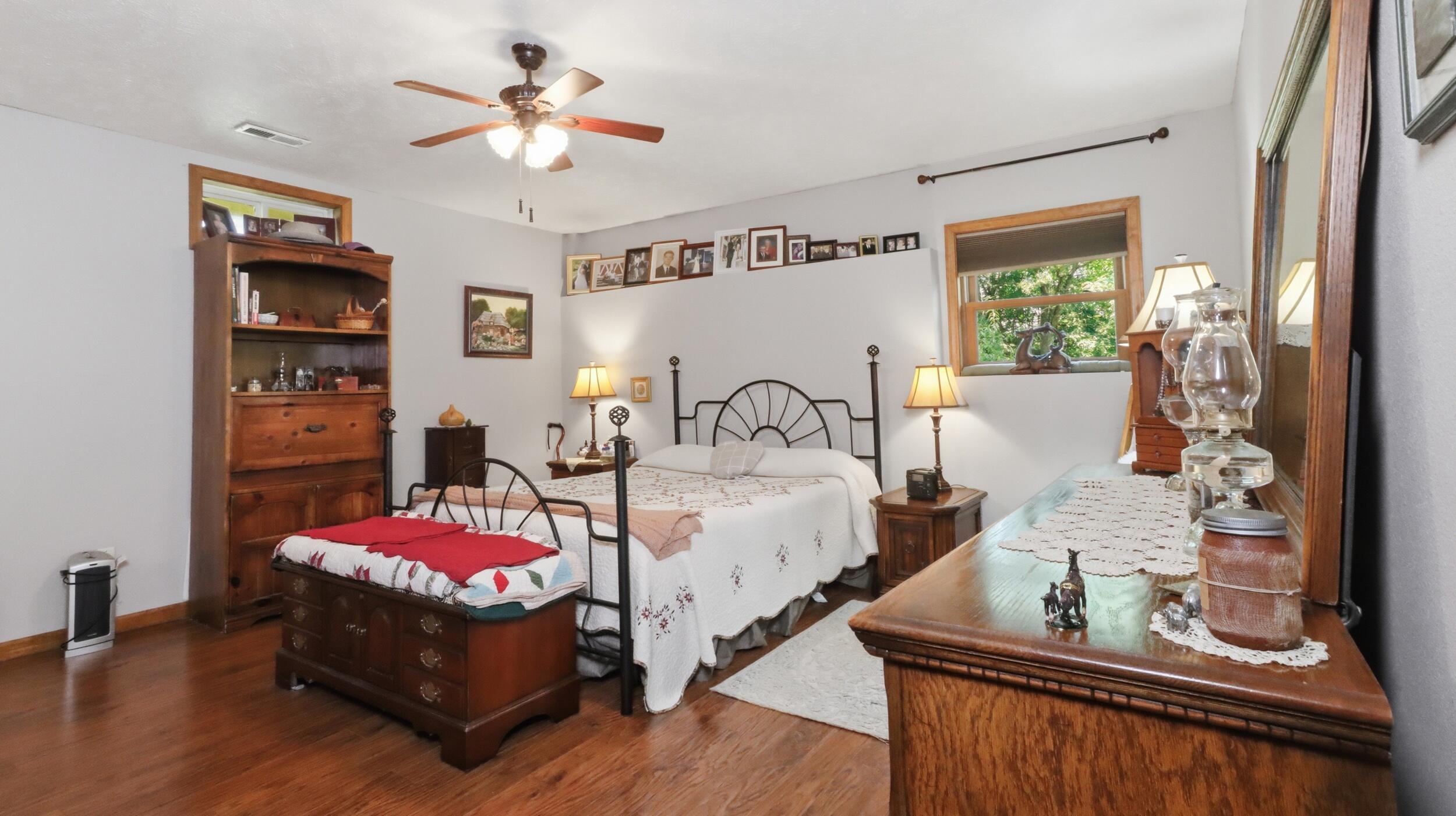 Photo 15 - Residential for sale – 18482  Dixon Road  Licking, MO