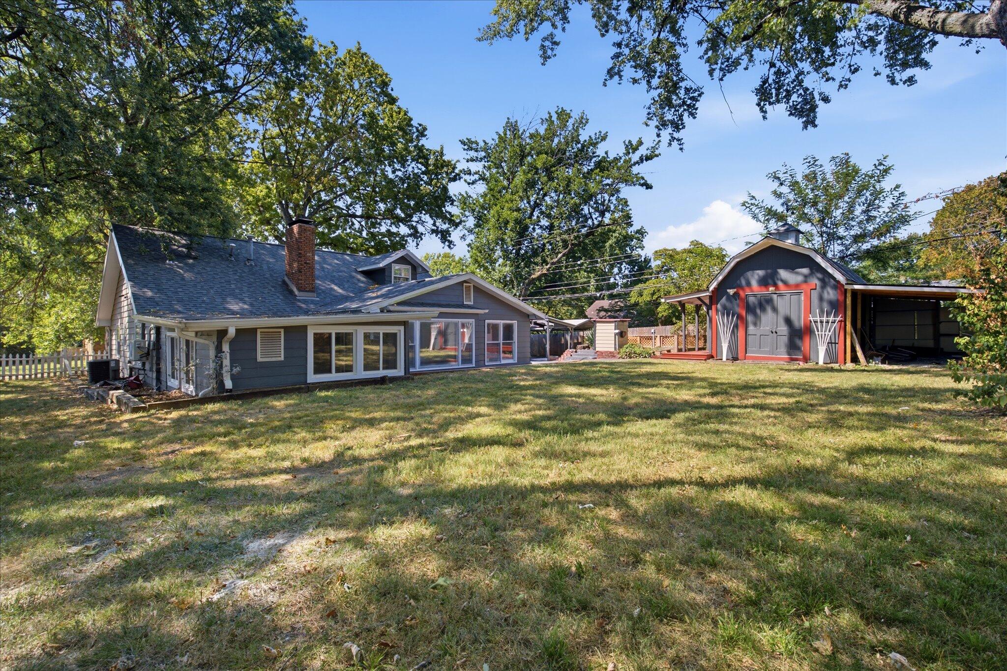 Photo 36 - Residential for sale – 1015 W Downing Street  Springfield, MO