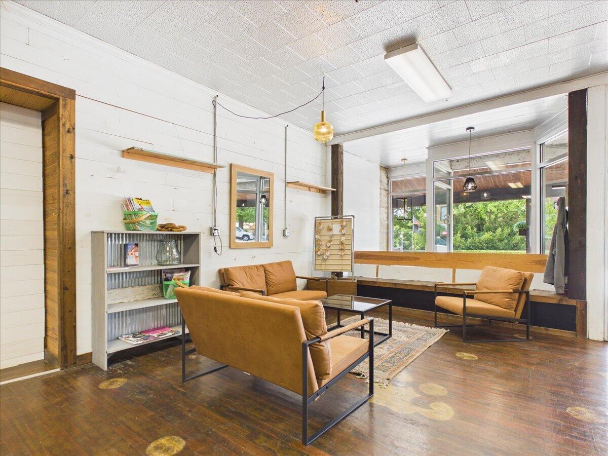 Photo 6 - Commercial Sale for sale – 213 N Grand Avenue  Houston, MO
