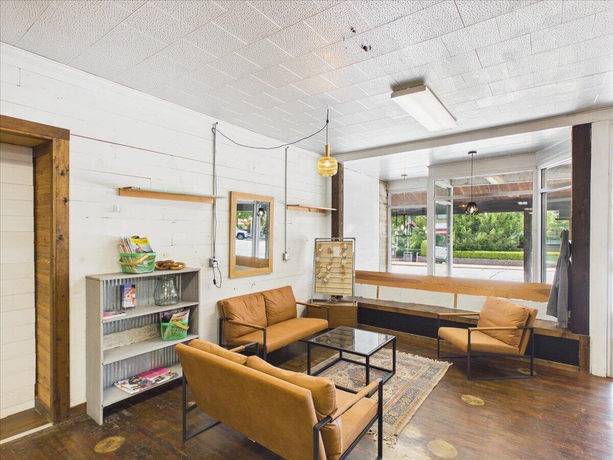 Photo 7 - Commercial Sale for sale – 213 N Grand Avenue  Houston, MO