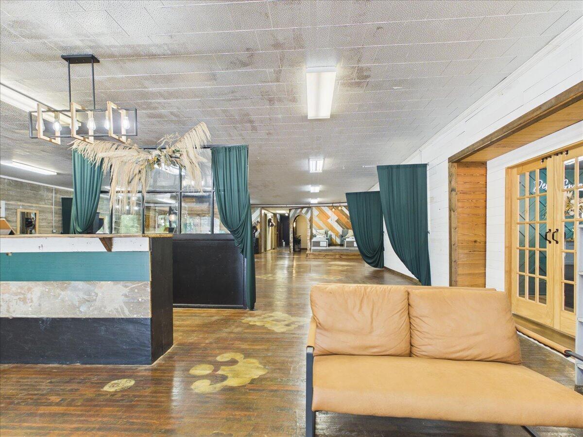 Photo 5 - Commercial Sale for sale – 213 N Grand Avenue  Houston, MO