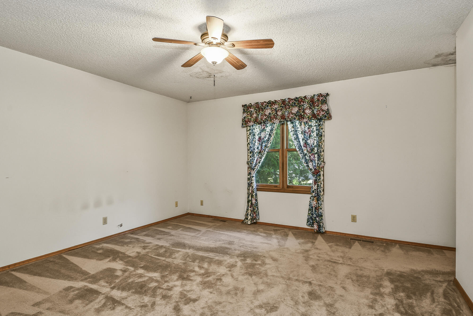 Photo 24 - Residential for sale – 144  Meadow Avenue  Branson, MO
