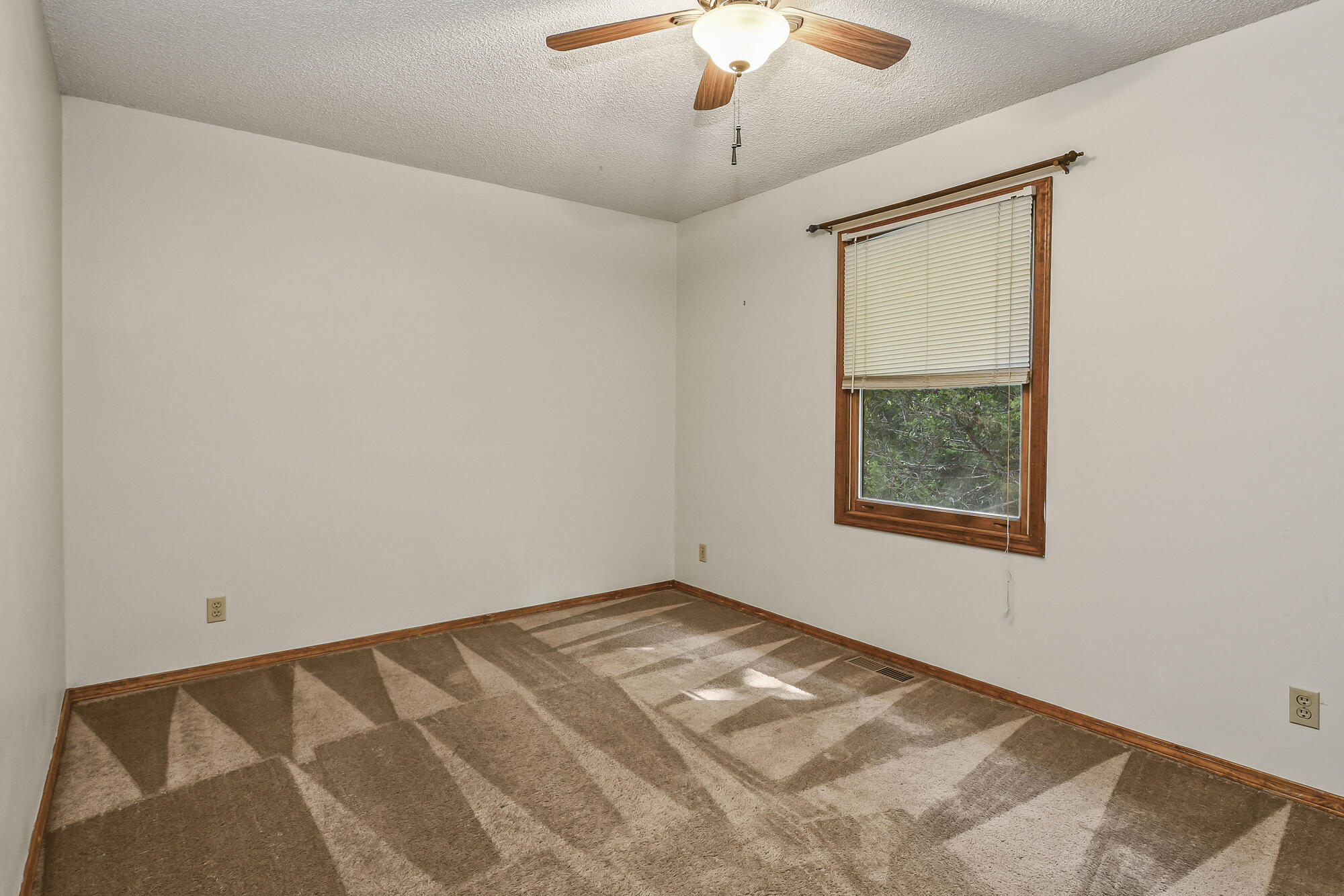 Photo 31 - Residential for sale – 144  Meadow Avenue  Branson, MO