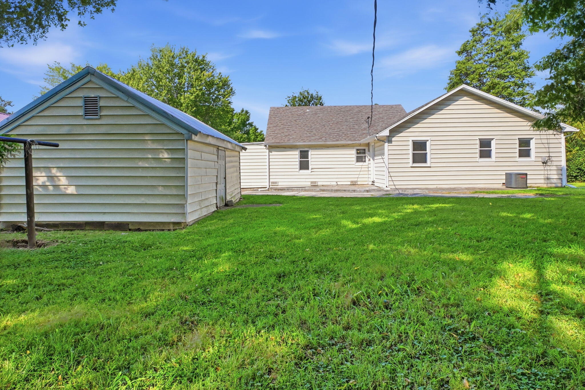 Photo 31 - Residential for sale – 624 N Springfield Avenue  Bolivar, MO