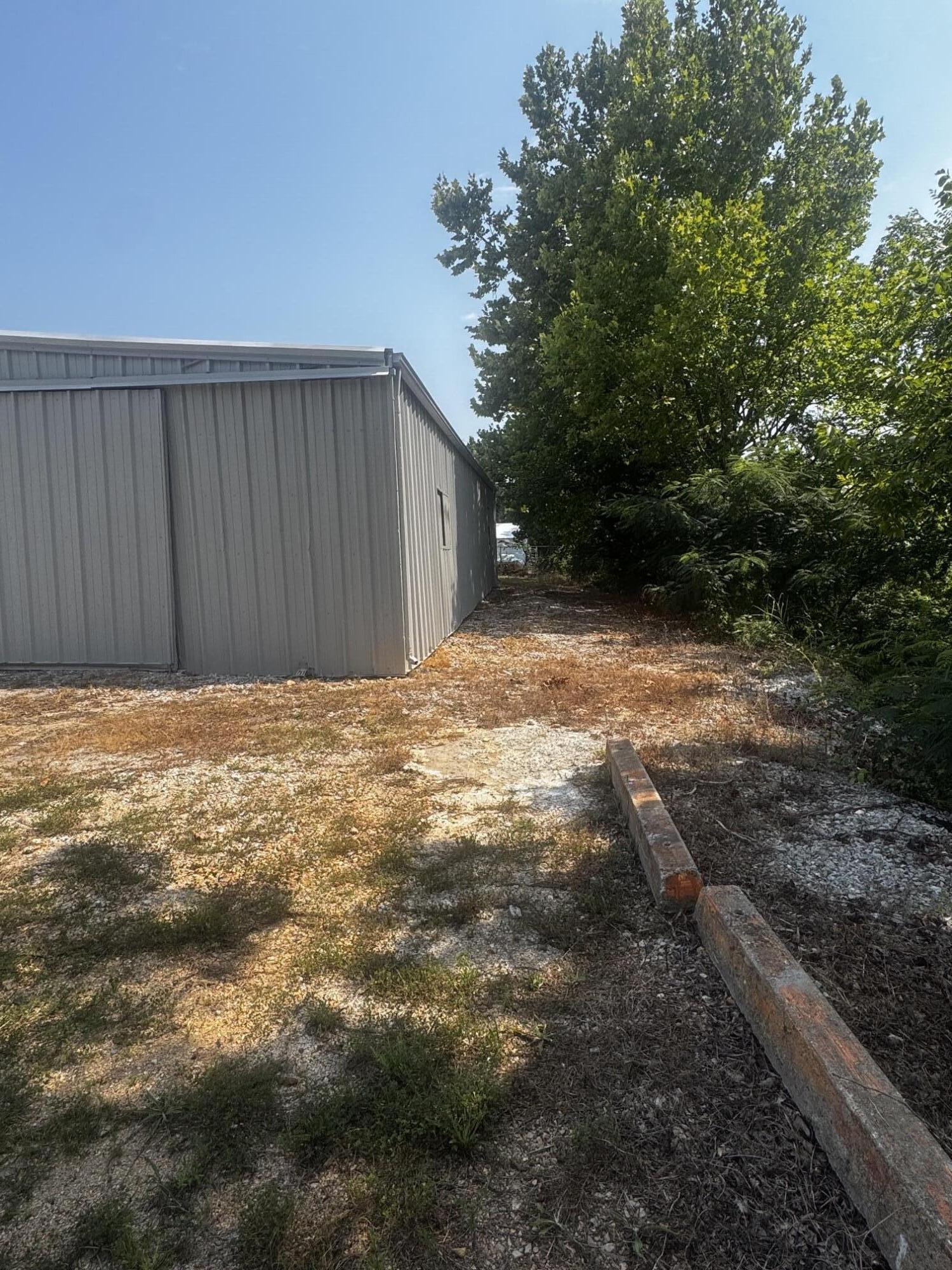 Photo 6 - Commercial Lease for sale – 8137  State Highway 13   Lampe, MO