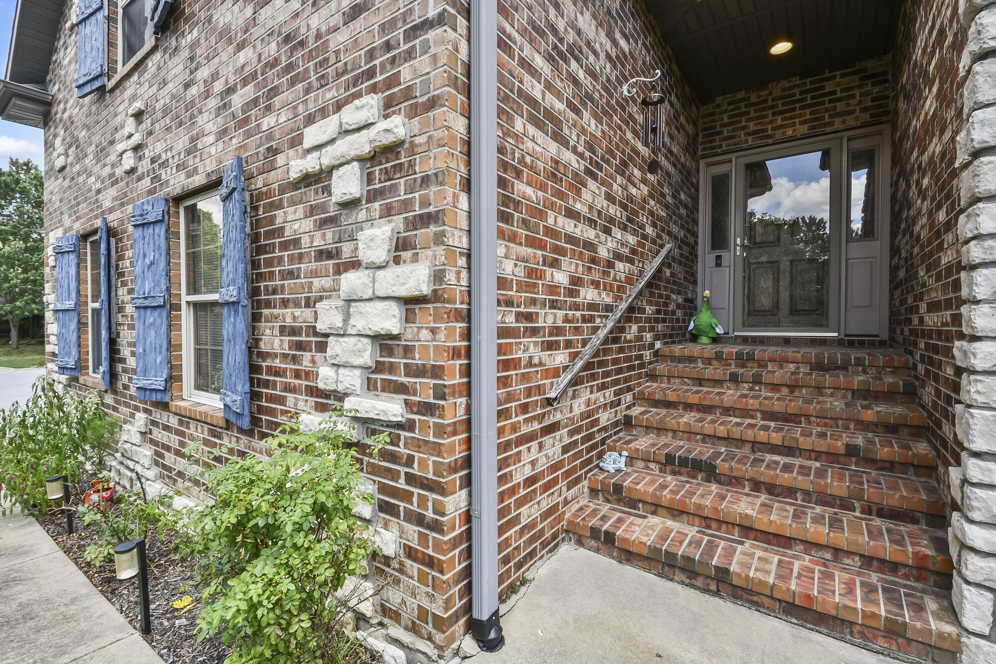 Photo 7 - Residential for sale – 2481 W Chatsworth Court  Springfield, MO