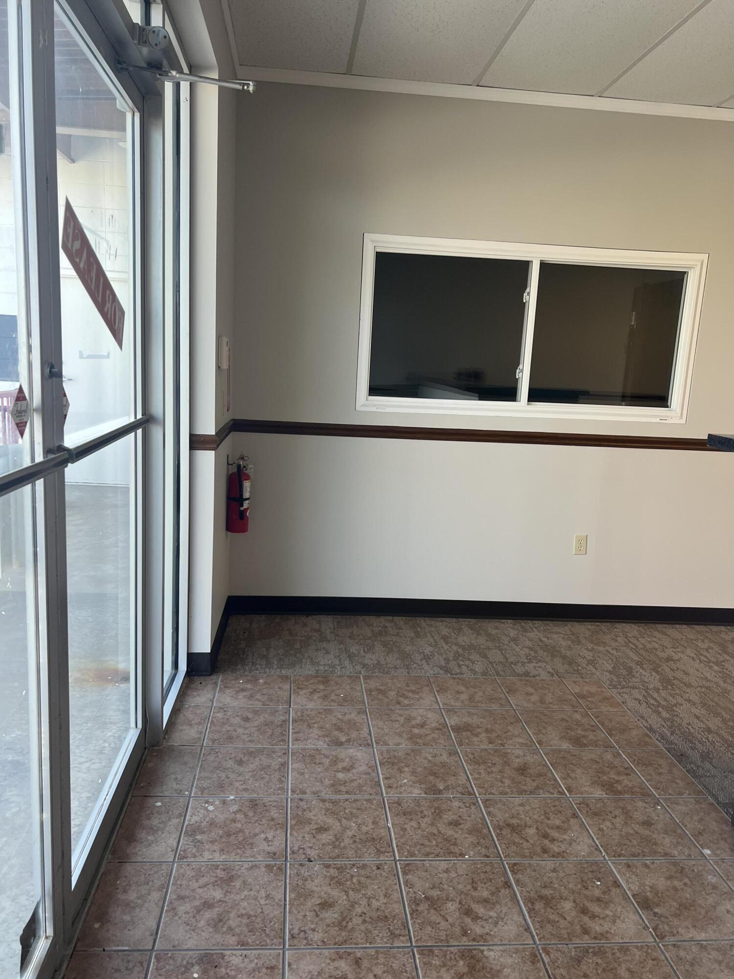 Photo 4 - Commercial Lease for sale – 500 W Battlefield Road  Springfield, MO