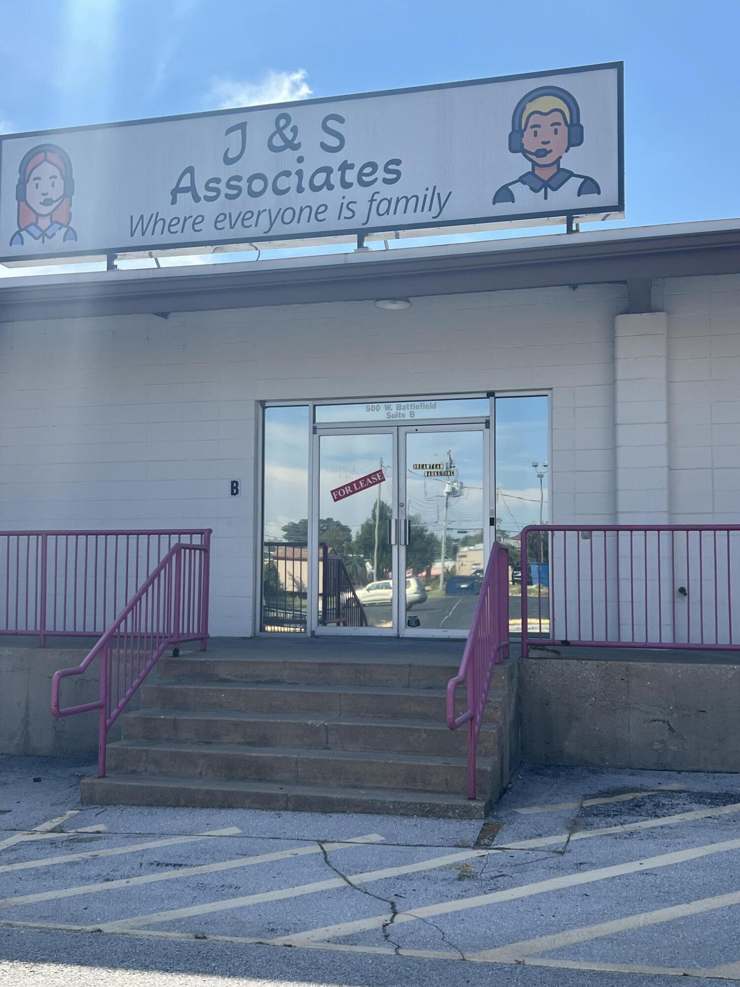 Photo 2 - Commercial Lease for sale – 500 W Battlefield Road  Springfield, MO