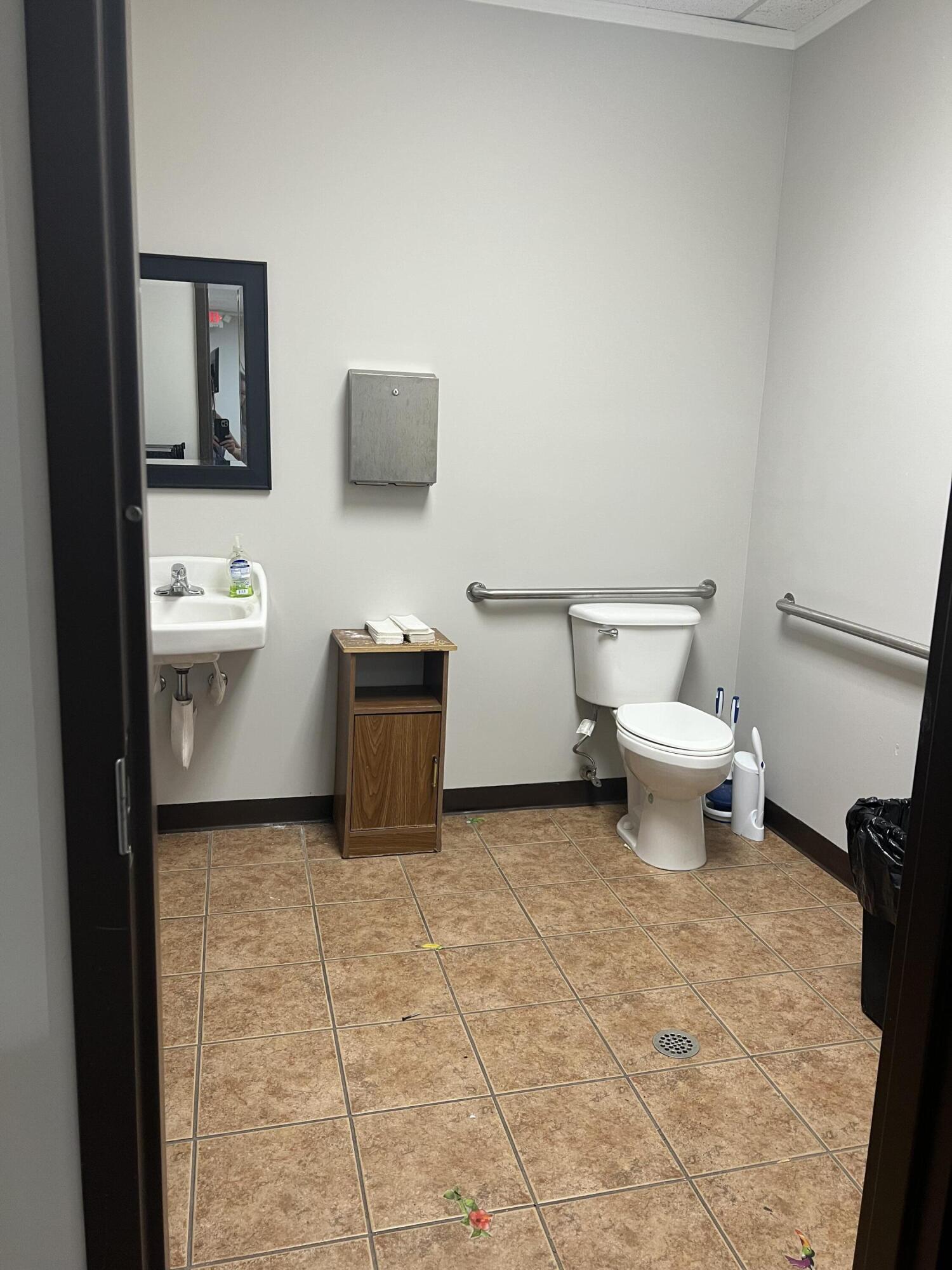 Photo 23 - Commercial Lease for sale – 500 W Battlefield Road  Springfield, MO