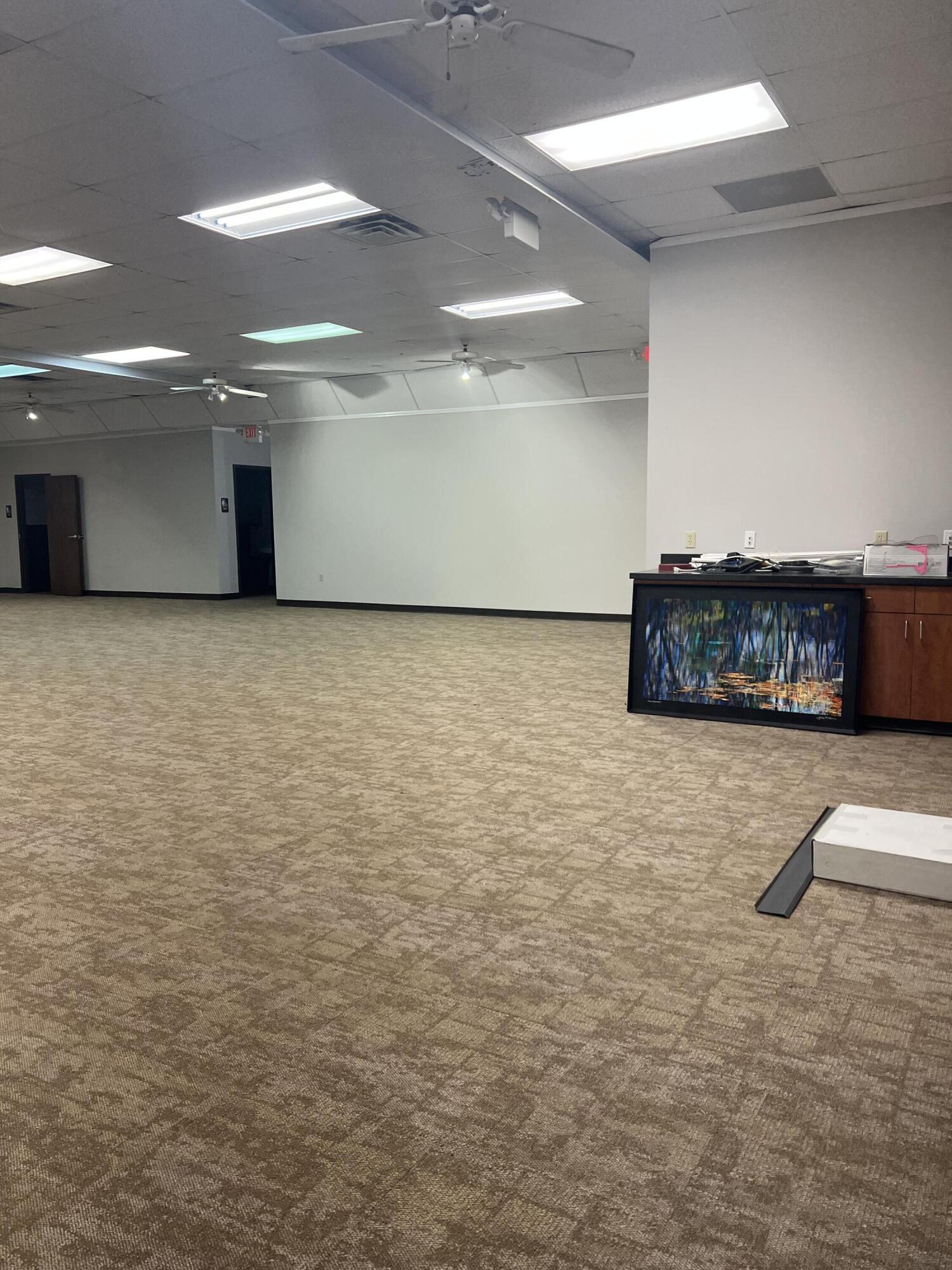 Photo 10 - Commercial Lease for sale – 500 W Battlefield Road  Springfield, MO