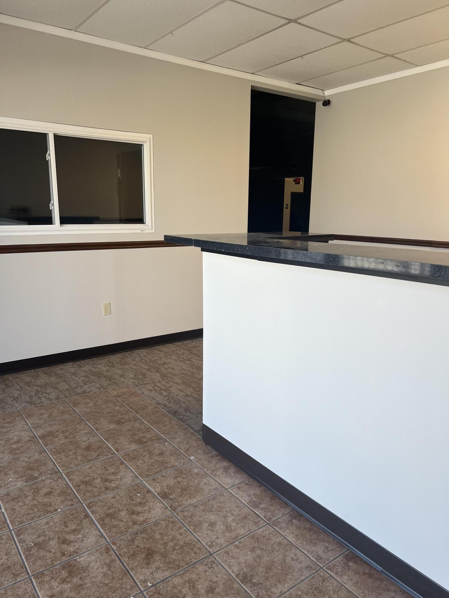 Photo 5 - Commercial Lease for sale – 500 W Battlefield Road  Springfield, MO