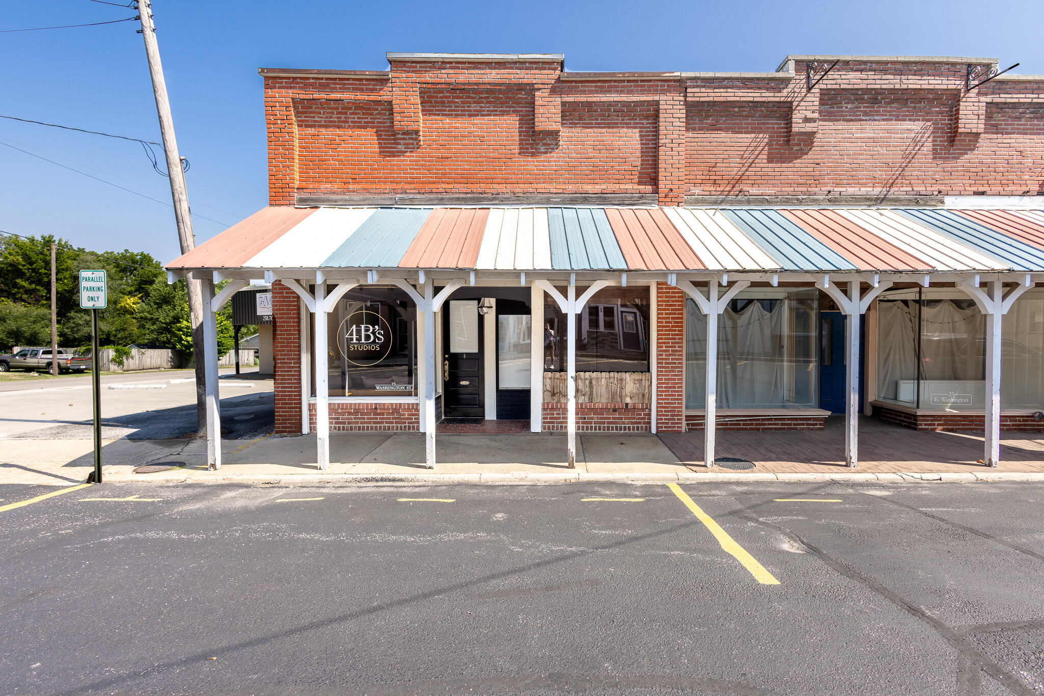 Commercial Sale for sale – 23 E Washington Marionville, MO