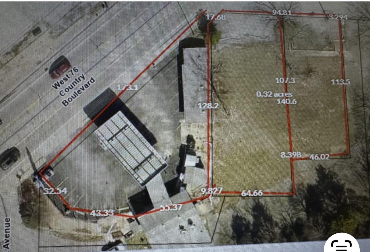 Photo 10 - Commercial Sale for sale – 1140 W 76 Country Boulevard  Branson, MO