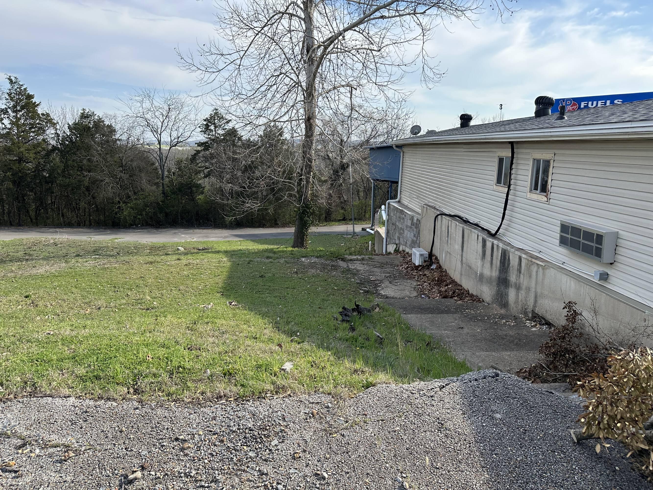 Photo 12 - Commercial Sale for sale – 1140 W 76 Country Boulevard  Branson, MO