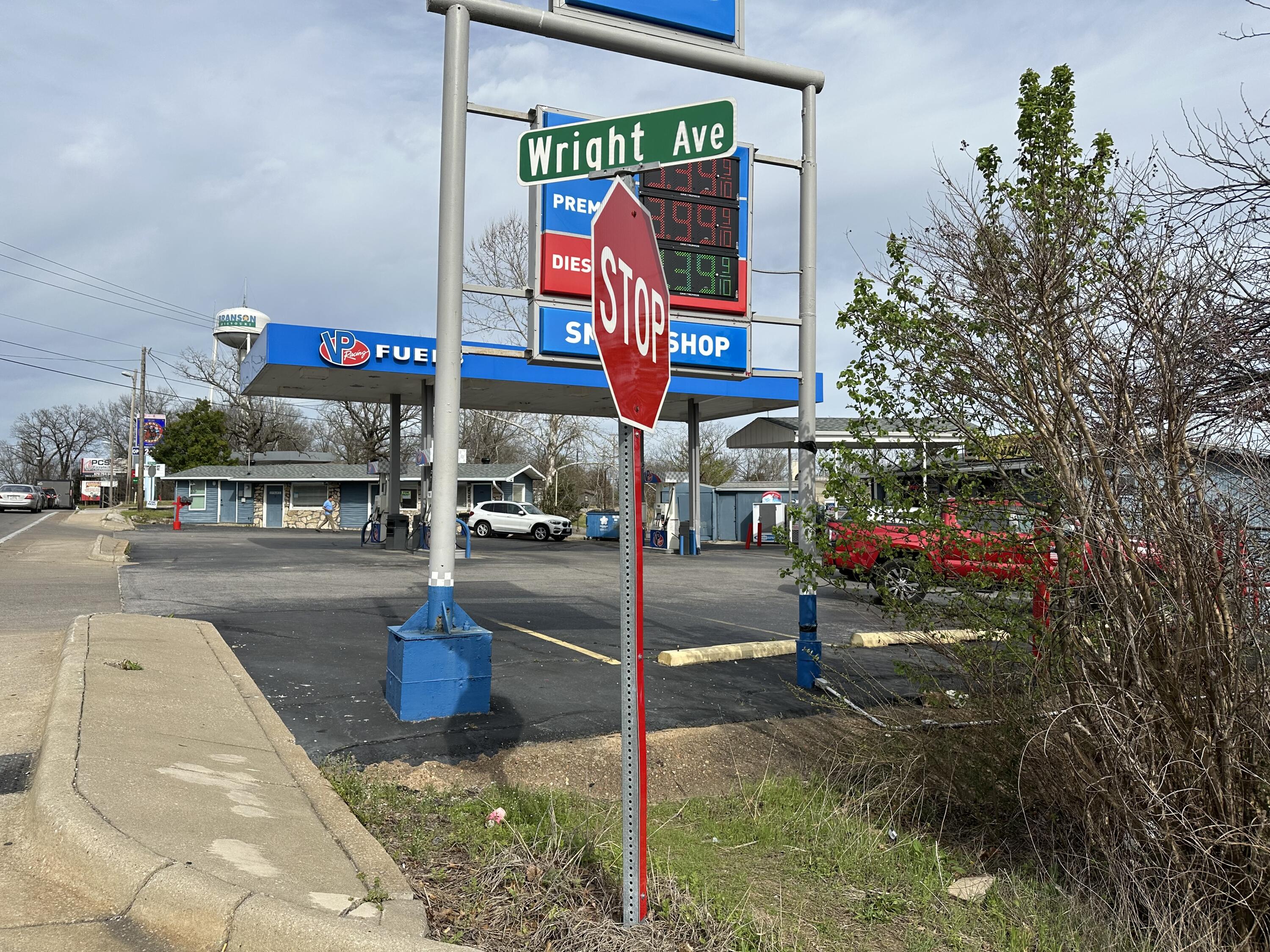 Photo 5 - Commercial Sale for sale – 1140 W 76 Country Boulevard  Branson, MO