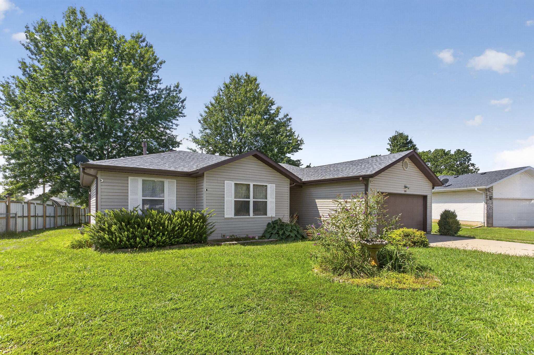Photo 3 - Residential for sale – 303  Jennifer Lane  Rogersville, MO