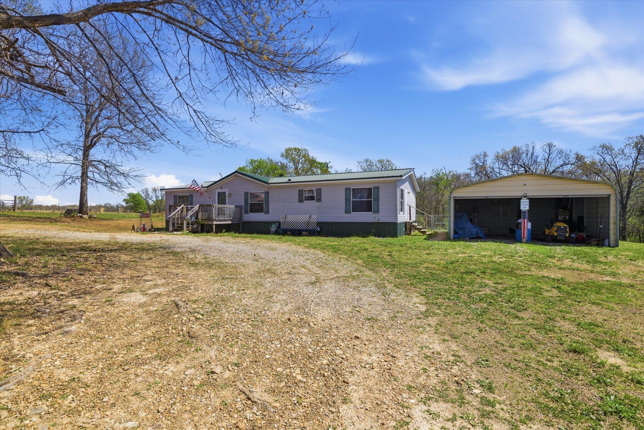 Photo 4 - Residential for sale – 13170  Farm Road 1157   Cassville, MO