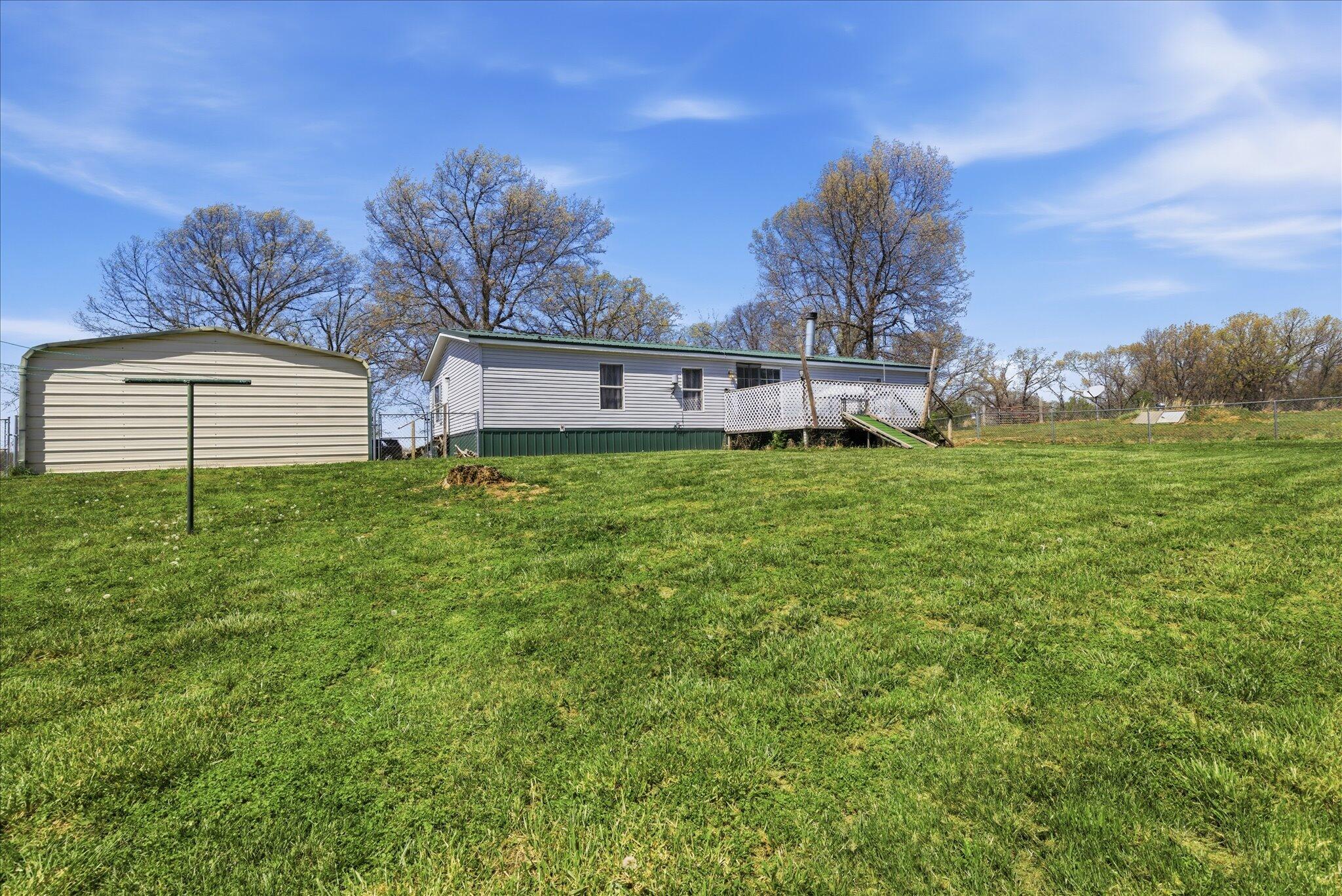 Photo 22 - Residential for sale – 13170  Farm Road 1157   Cassville, MO