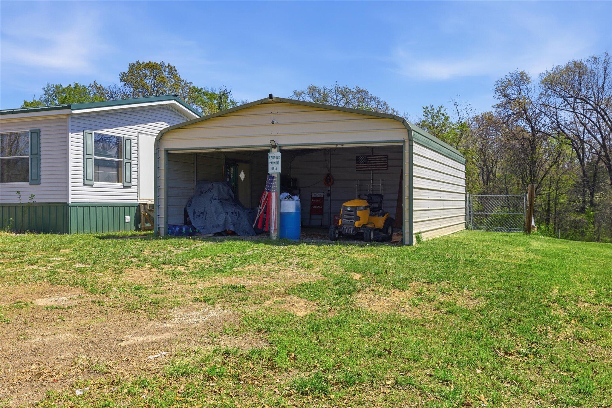 Photo 21 - Residential for sale – 13170  Farm Road 1157   Cassville, MO