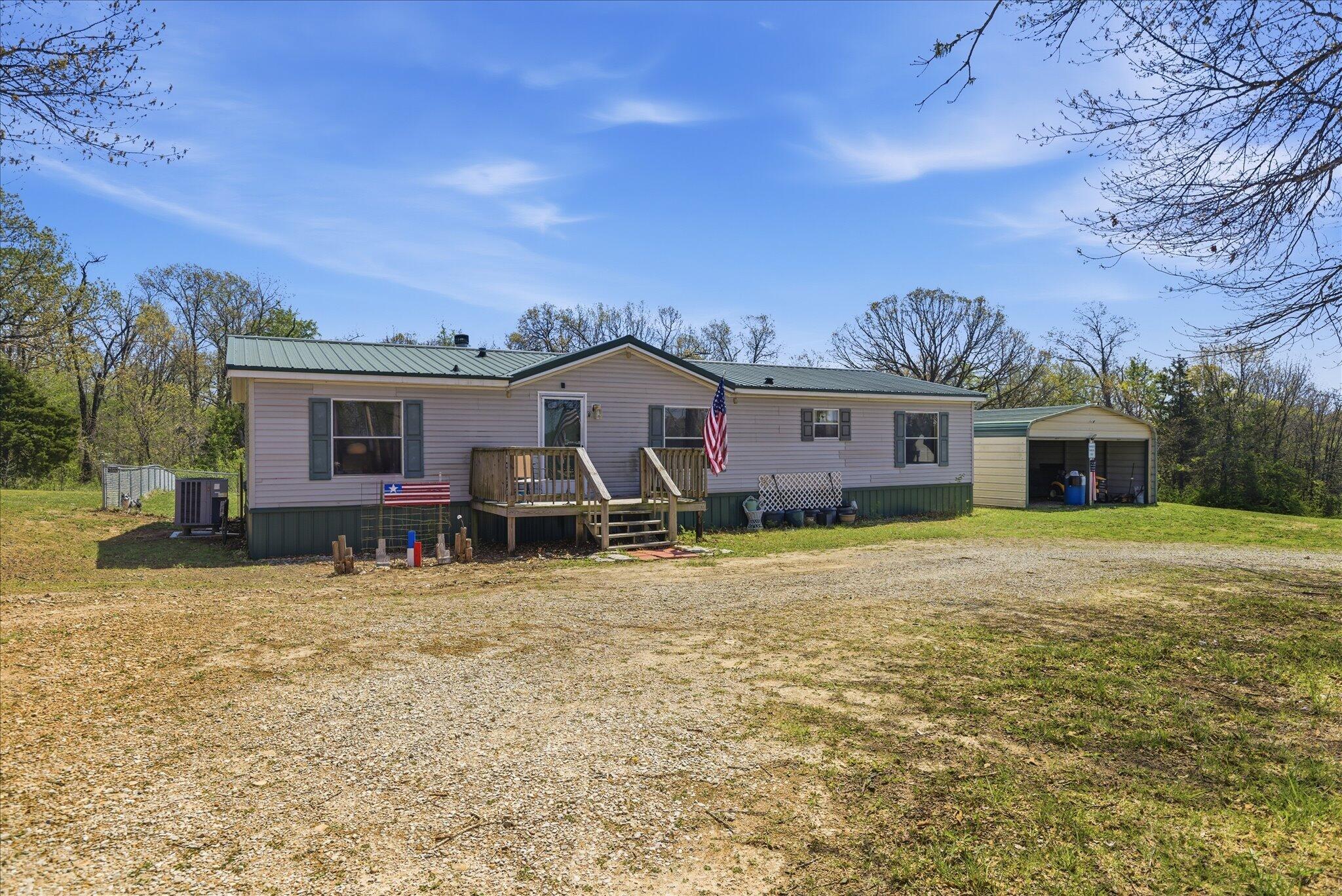 Photo 2 - Residential for sale – 13170  Farm Road 1157   Cassville, MO