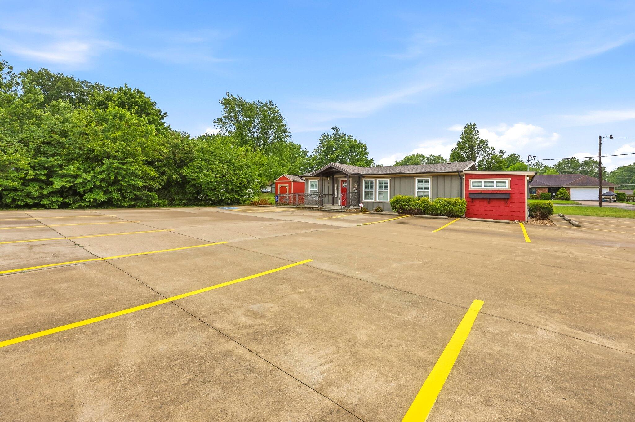 Photo 5 - Commercial Lease for sale – 564  U.S. Highway 60   Republic, MO
