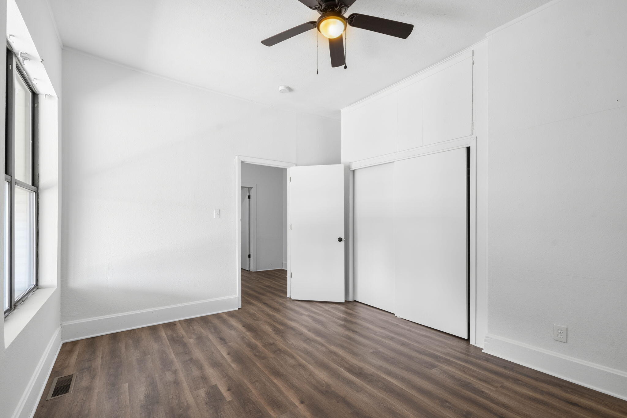 Photo 11 - Residential Lease for sale – 813 S Jefferson Avenue  Springfield, MO