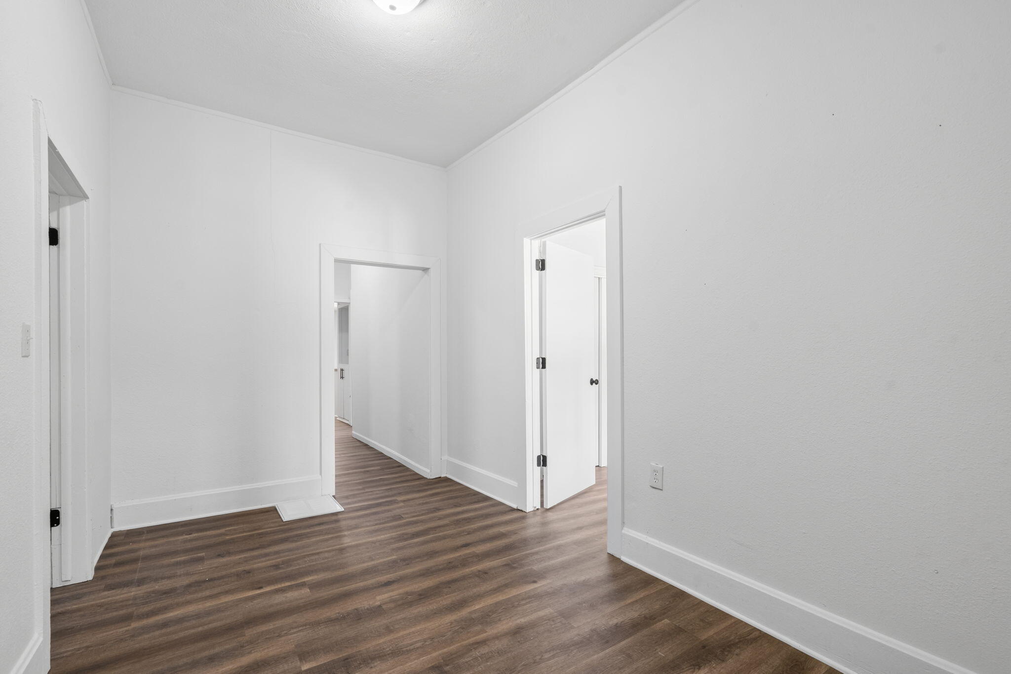 Photo 8 - Residential Lease for sale – 813 S Jefferson Avenue  Springfield, MO