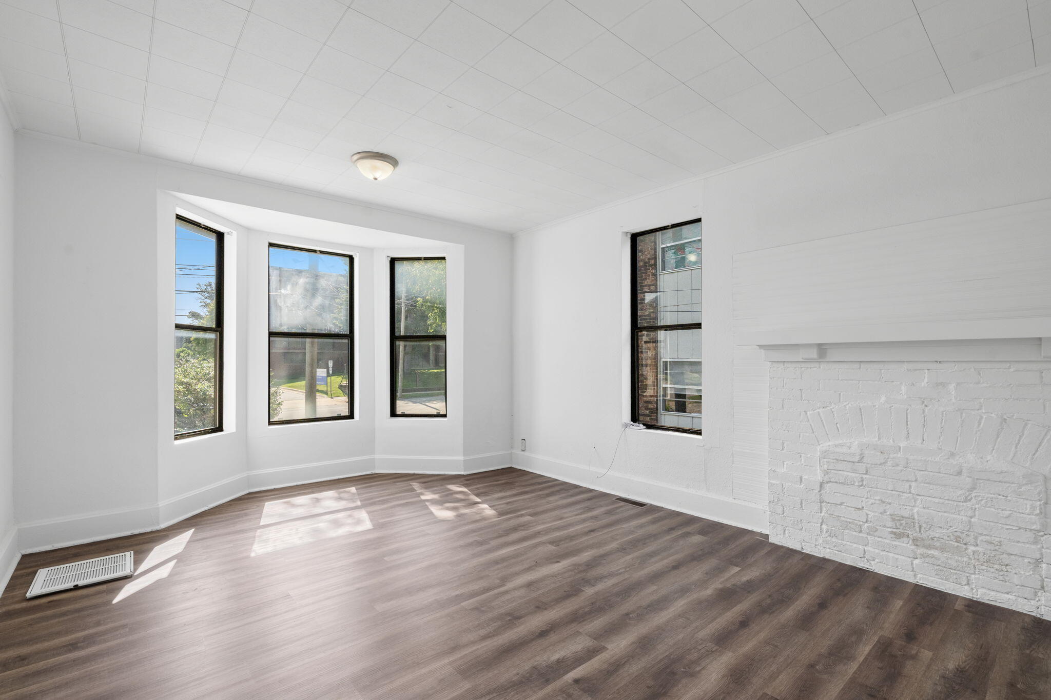 Photo 6 - Residential Lease for sale – 813 S Jefferson Avenue  Springfield, MO