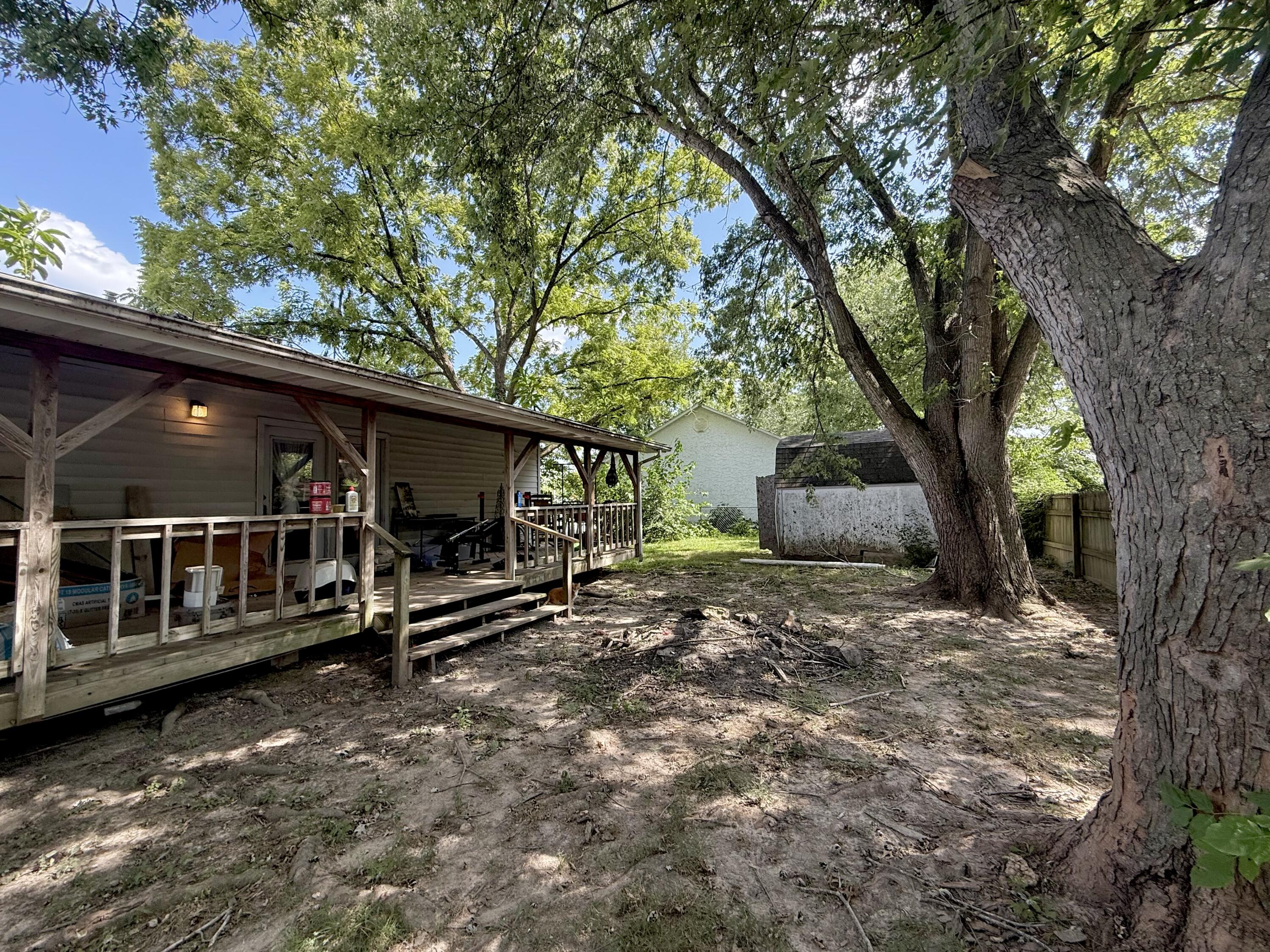 Photo 13 - Residential for sale – 115 N King Street  Houston, MO