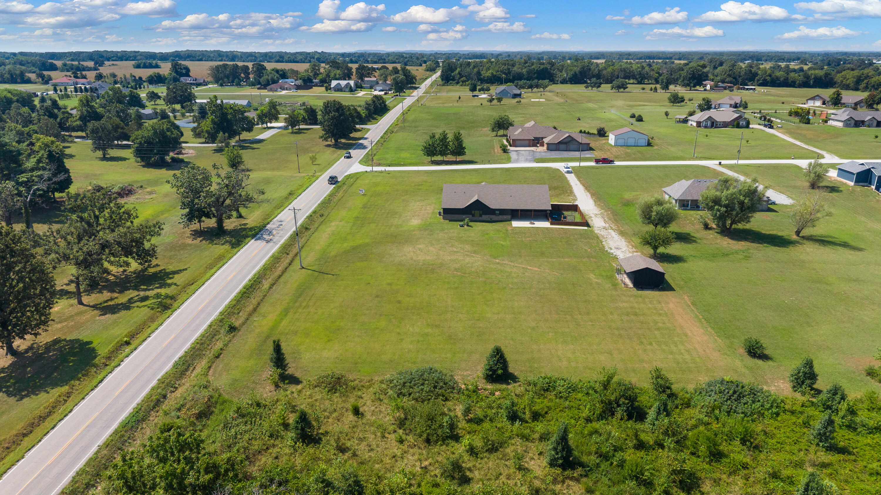 Photo 10 - Residential for sale – 12204  Farm Road 2205   Cassville, MO