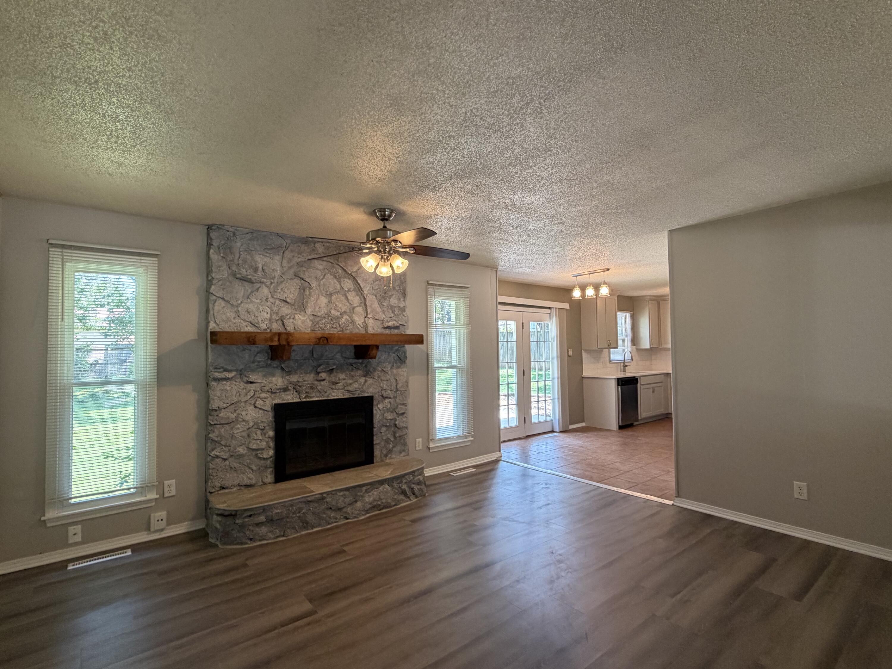 Photo 3 - Residential for sale – 3205 W Marty Street  Springfield, MO