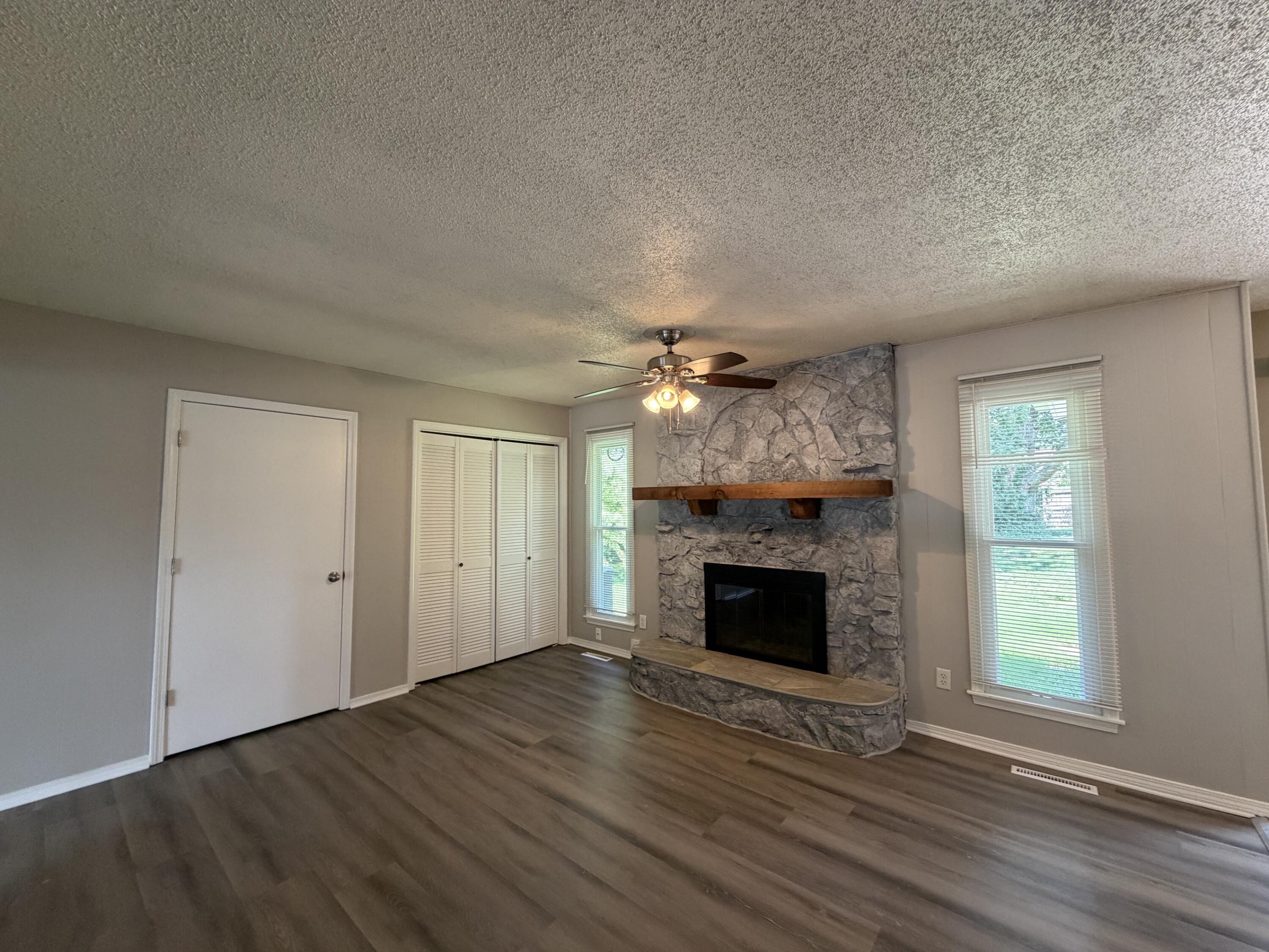Photo 5 - Residential for sale – 3205 W Marty Street  Springfield, MO