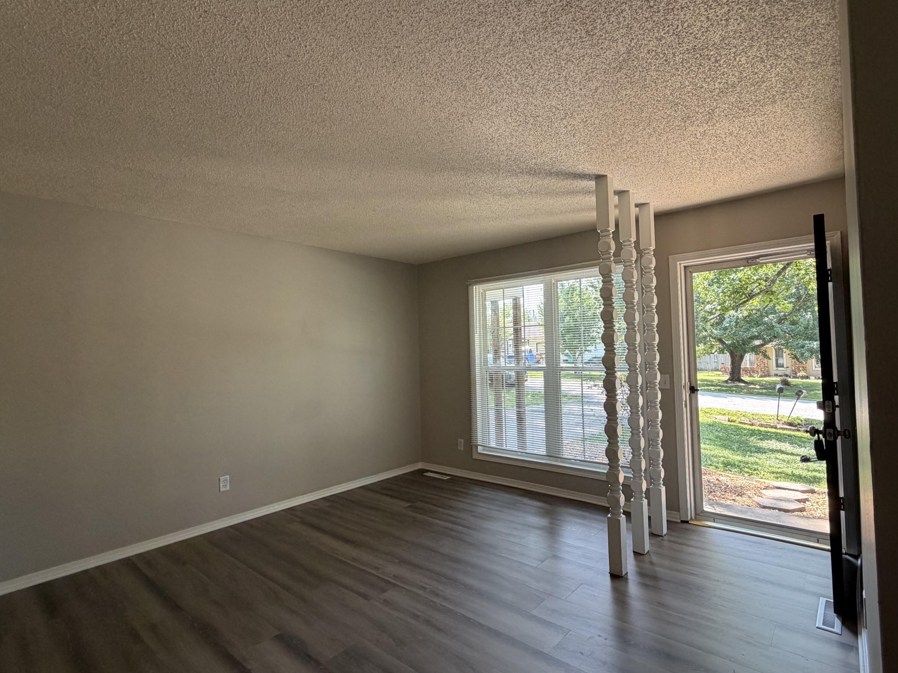 Photo 2 - Residential for sale – 3205 W Marty Street  Springfield, MO