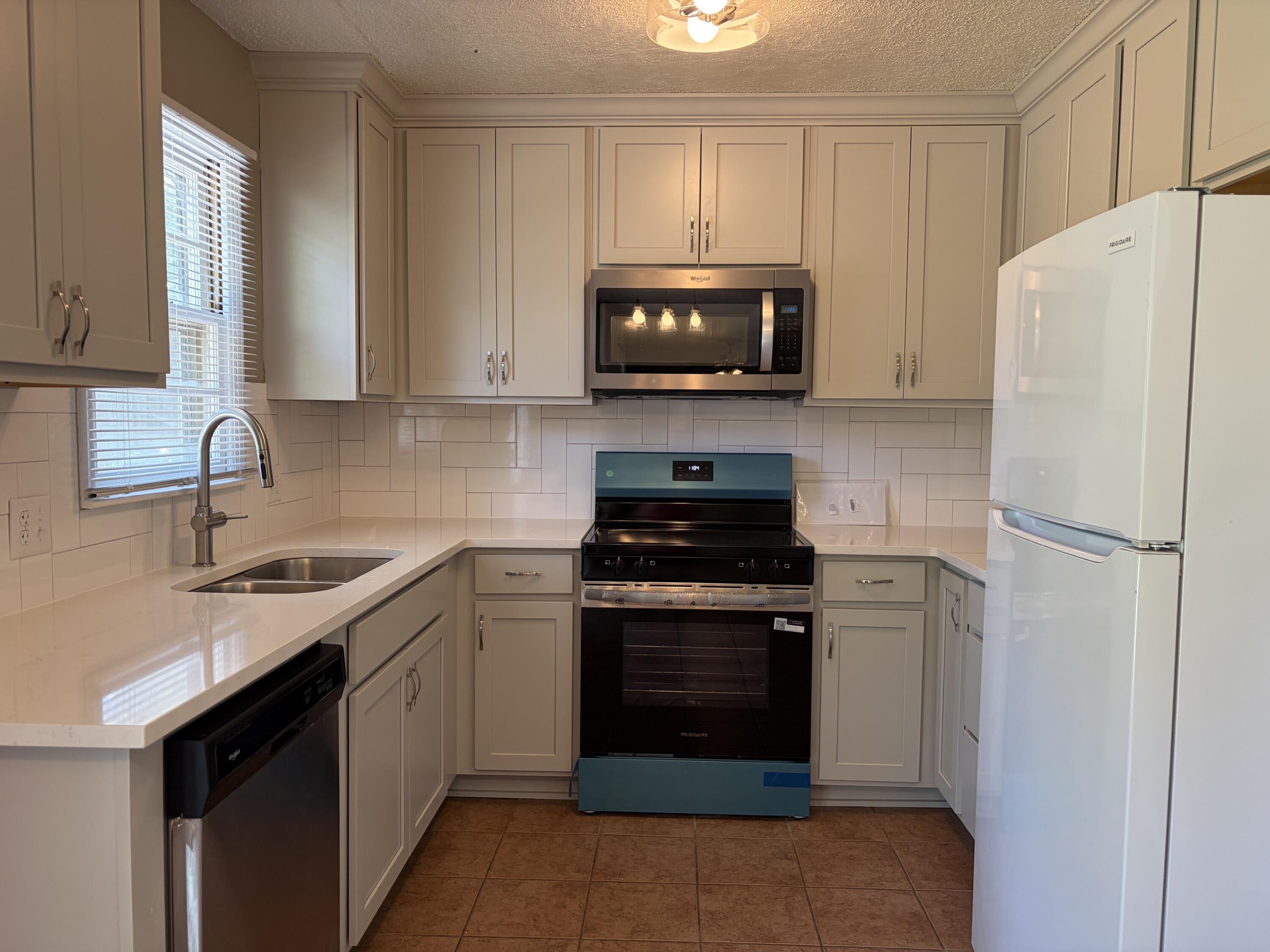 Photo 9 - Residential for sale – 3205 W Marty Street  Springfield, MO