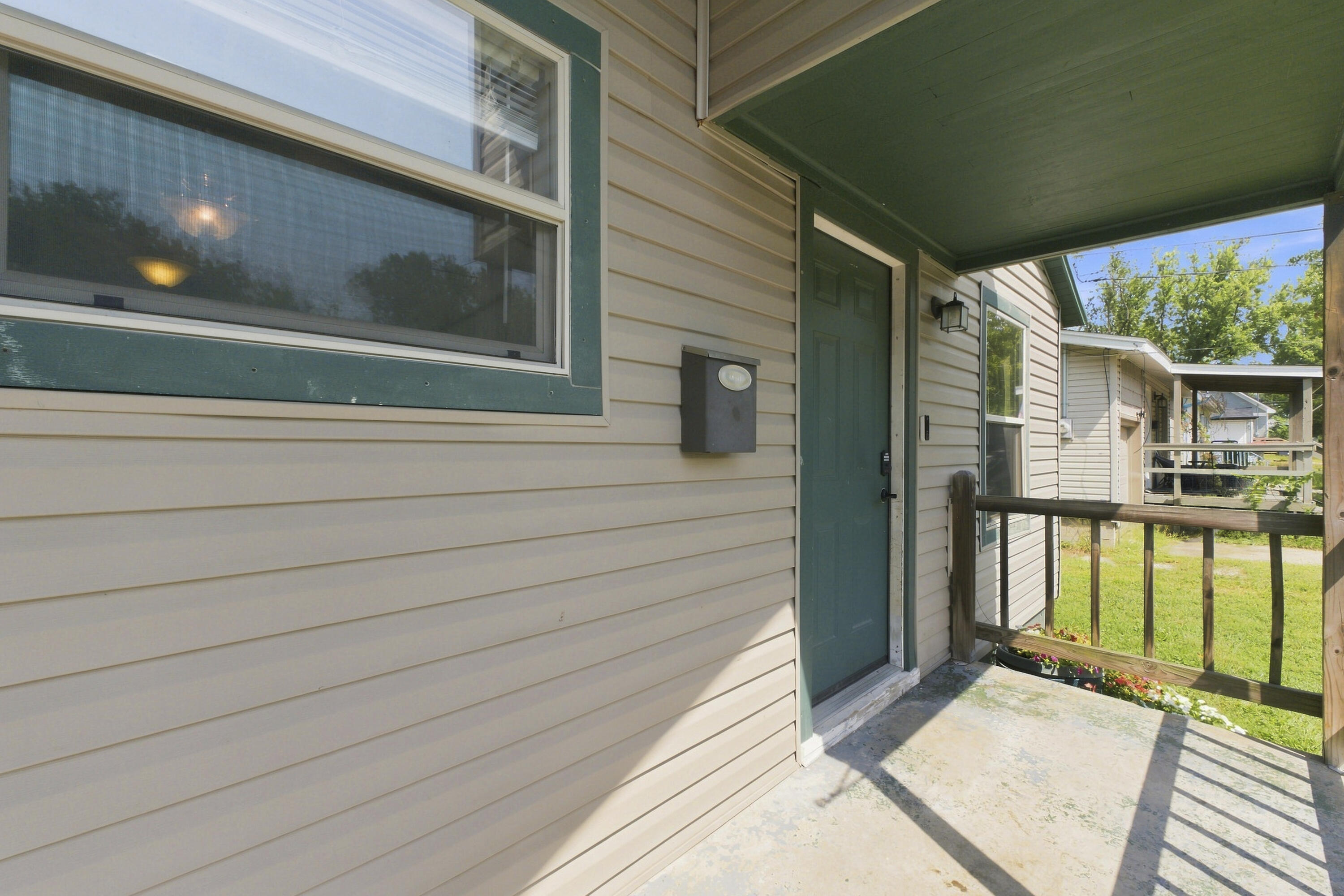 Photo 8 - Residential for sale – 1211 N Warren Avenue  Springfield, MO