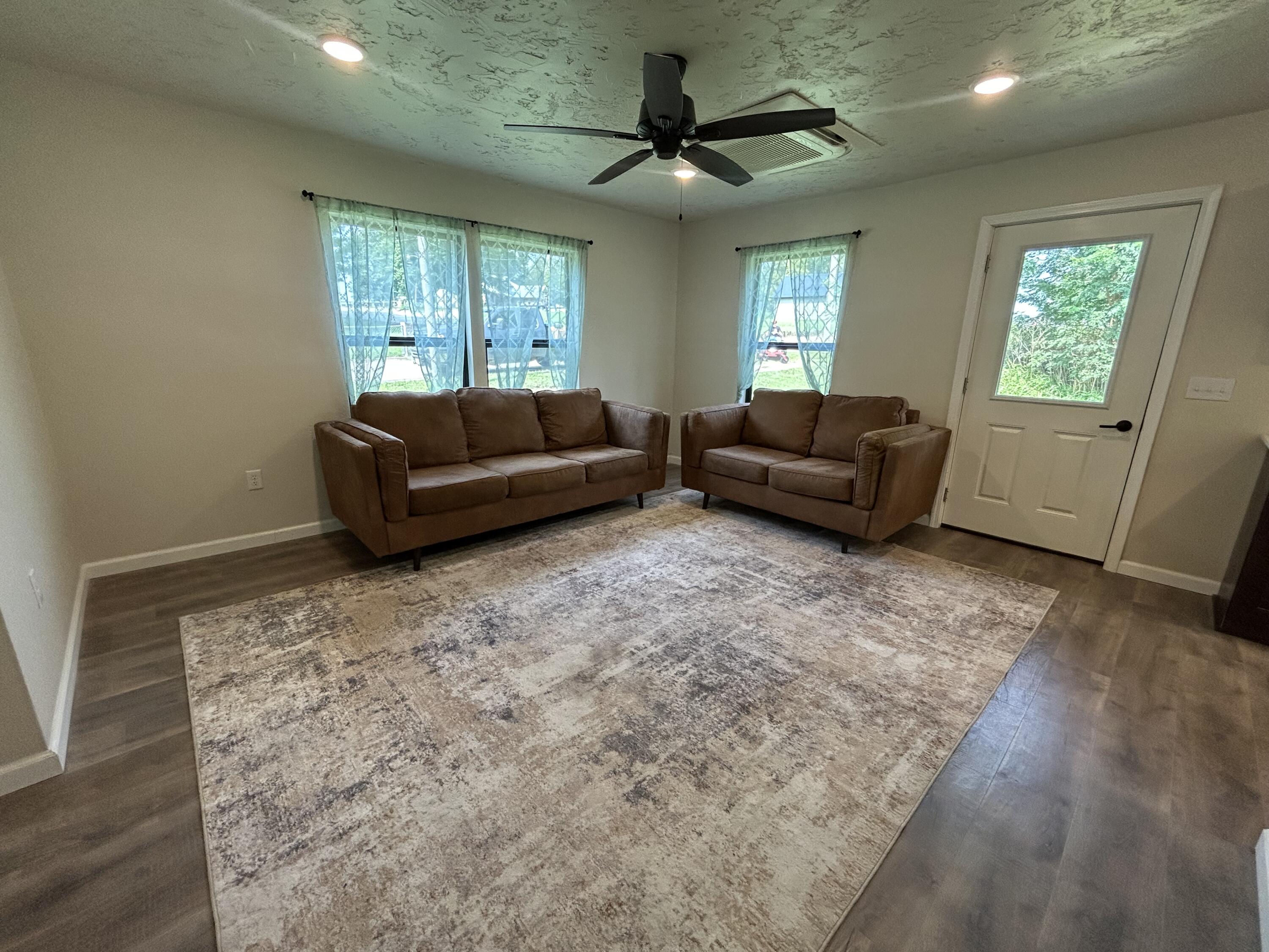 Photo 13 - Residential for sale – 110 N High Street  Mansfield, MO