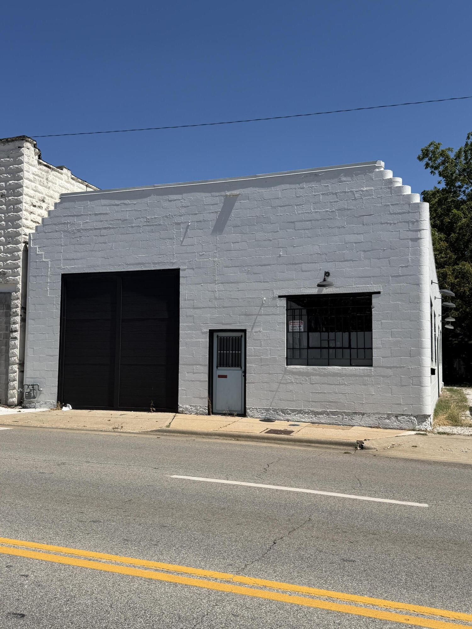 Photo 6 - Commercial Sale for sale – 1908 N National Avenue  Springfield, MO
