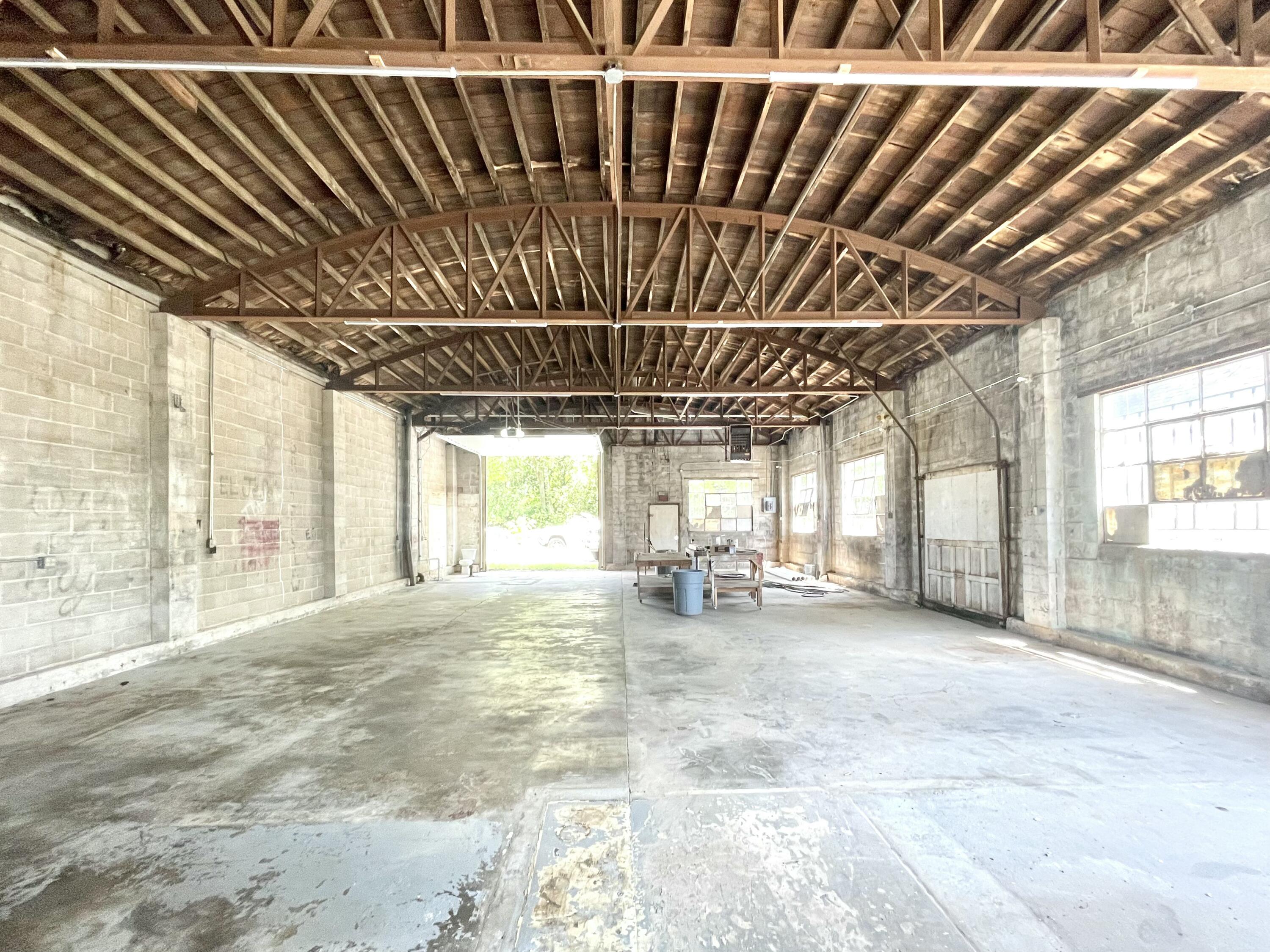 Photo 2 - Commercial Sale for sale – 1908 N National Avenue  Springfield, MO