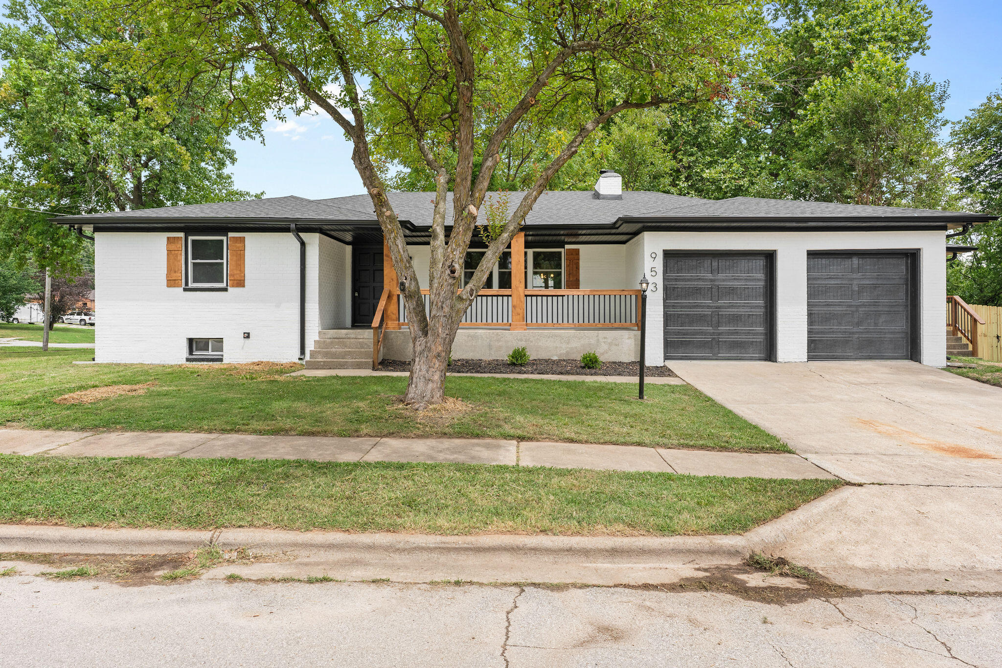 Residential for sale – 953 W Kerr Street  Springfield, MO