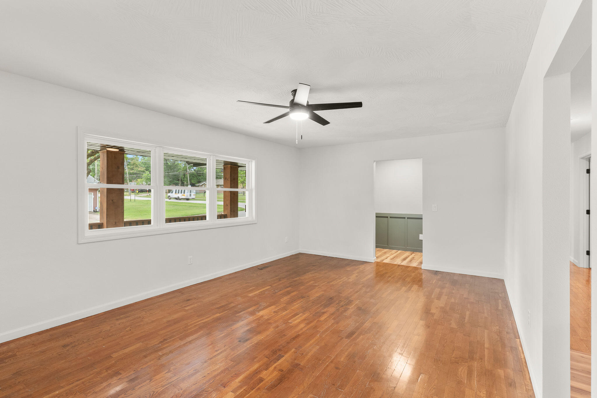 Photo 9 - Residential for sale – 953 W Kerr Street  Springfield, MO